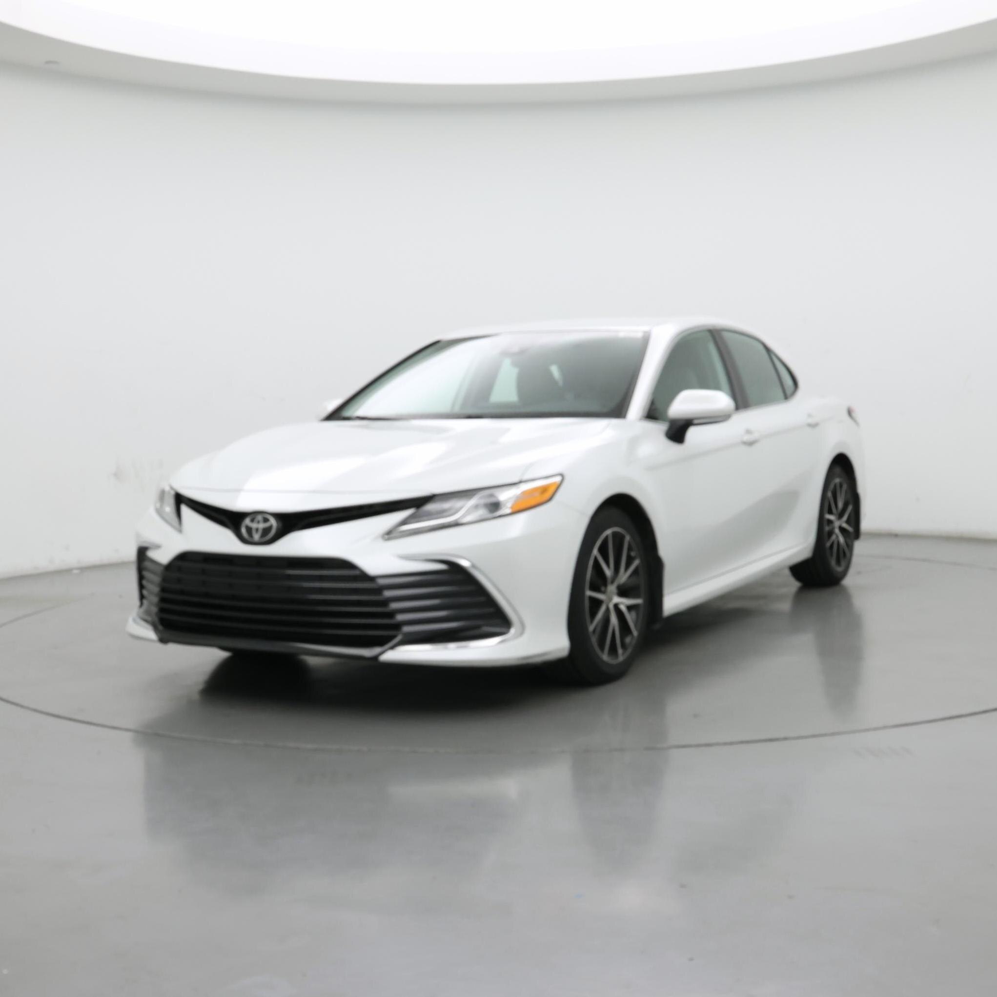 Thumbnail: 2021 Toyota Camry - 4