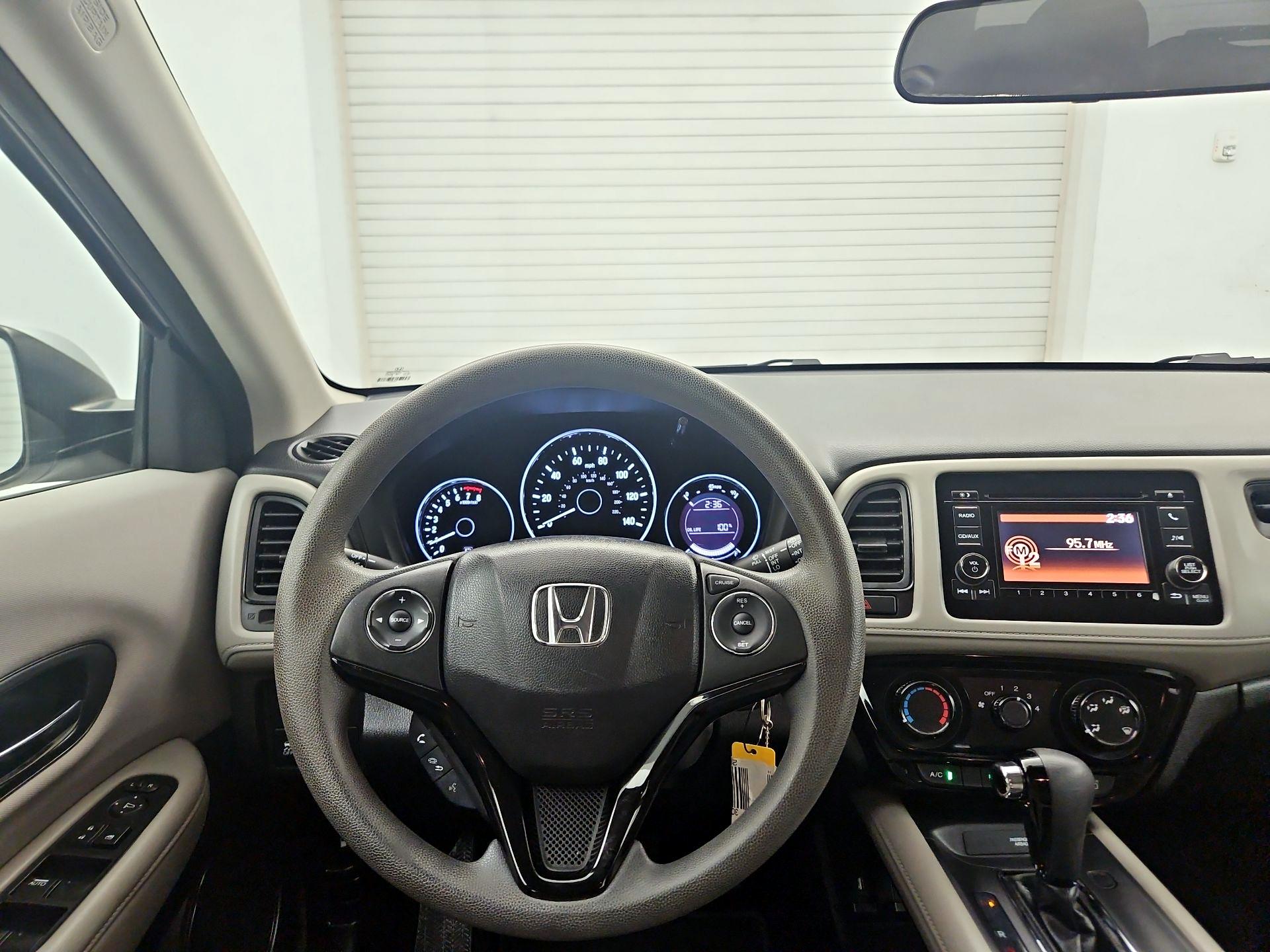 Thumbnail: 2016 Honda HR-V - 10