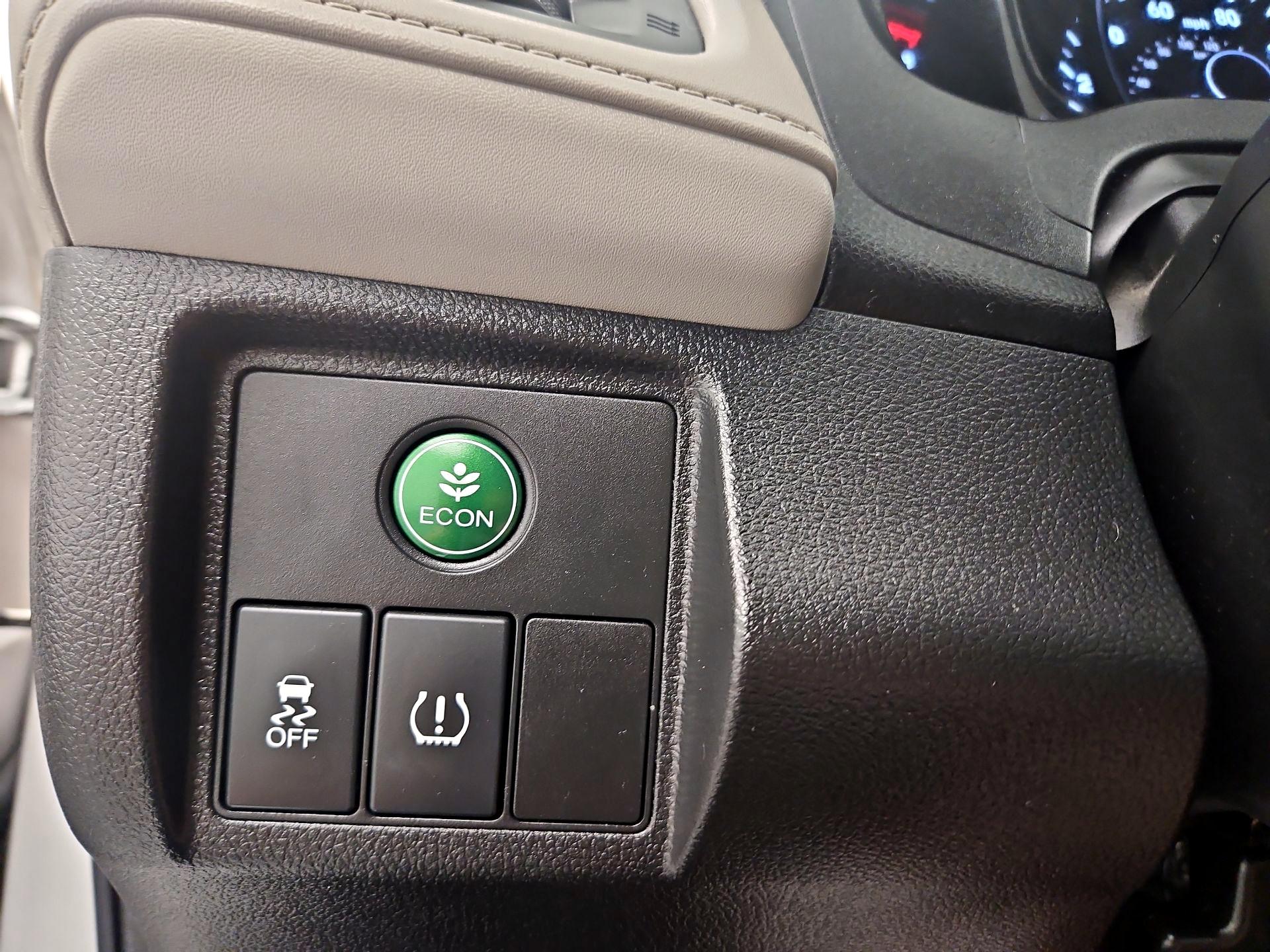 Thumbnail: 2016 Honda HR-V - 13