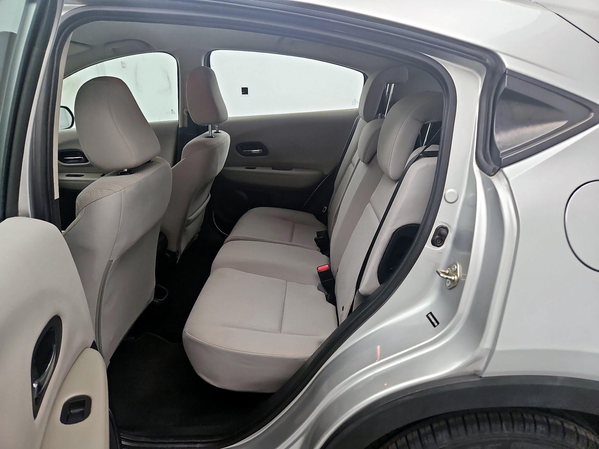 Thumbnail: 2016 Honda HR-V - 19