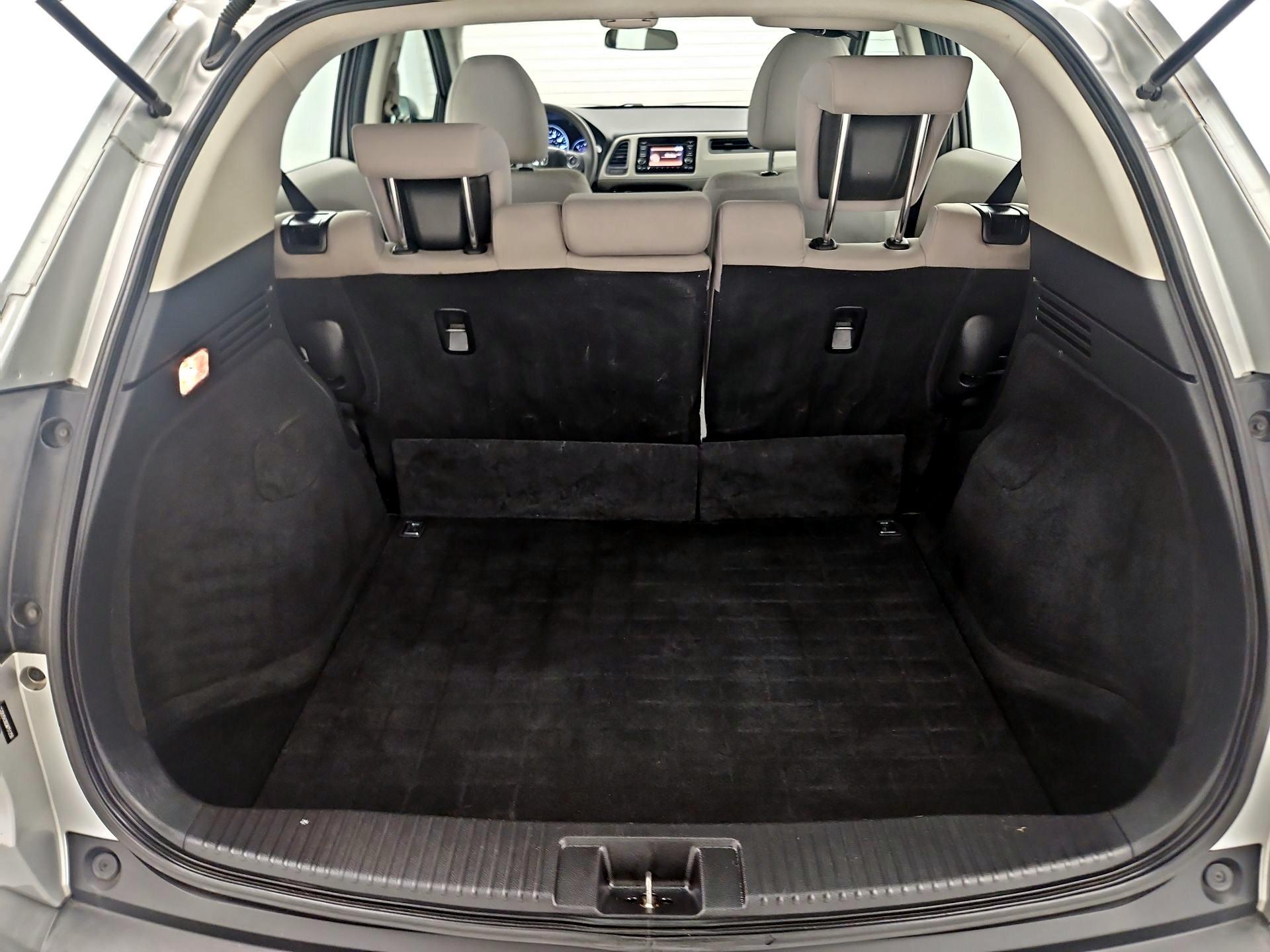 Thumbnail: 2016 Honda HR-V - 20