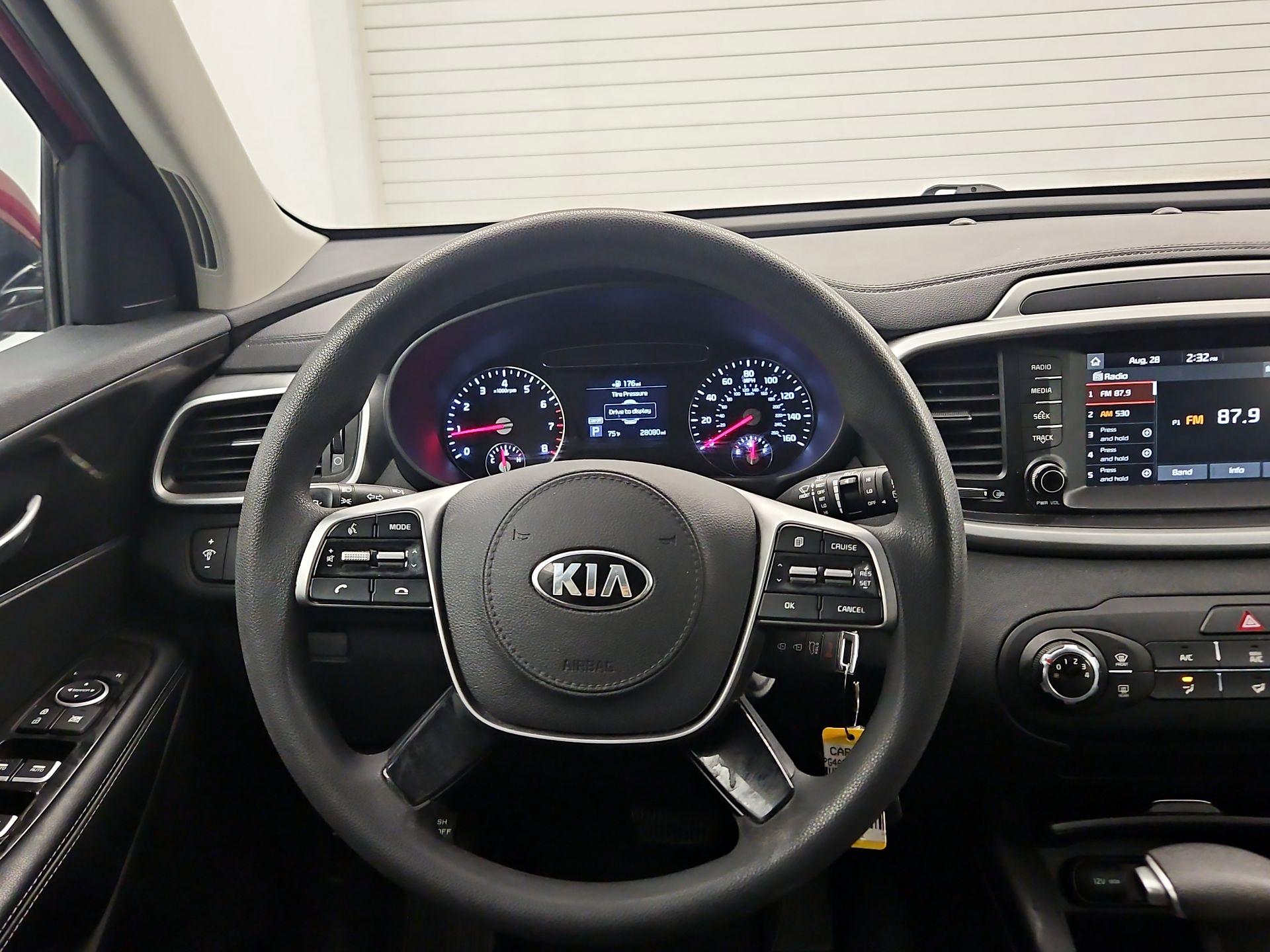 Thumbnail: 2019 Kia Sorento - 10