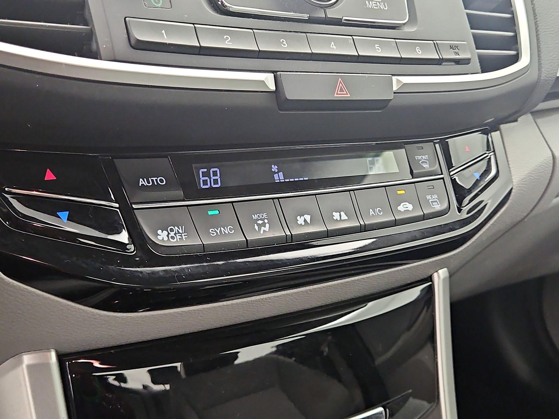 Thumbnail: 2016 Honda Accord - 16