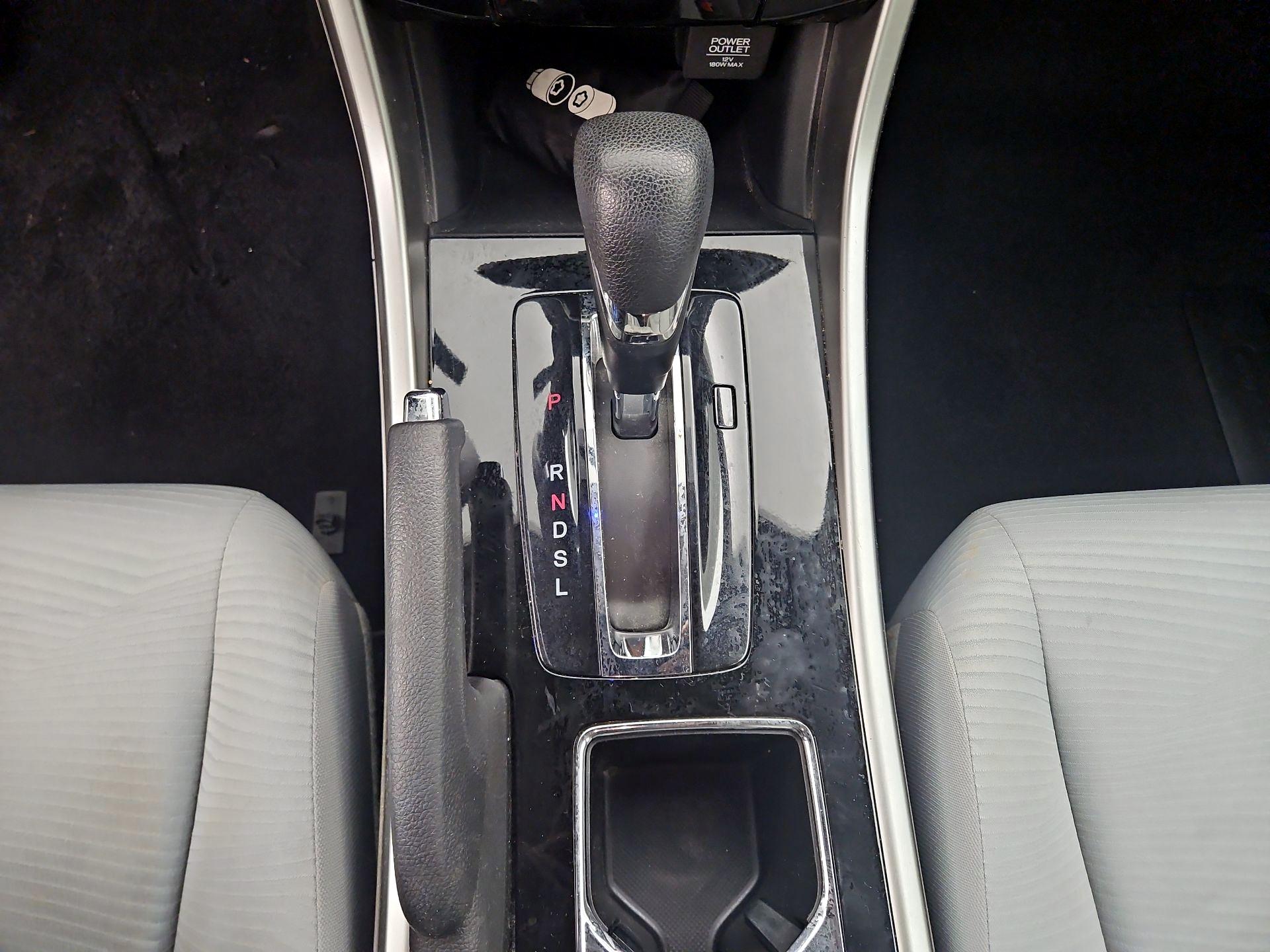 Thumbnail: 2016 Honda Accord - 17