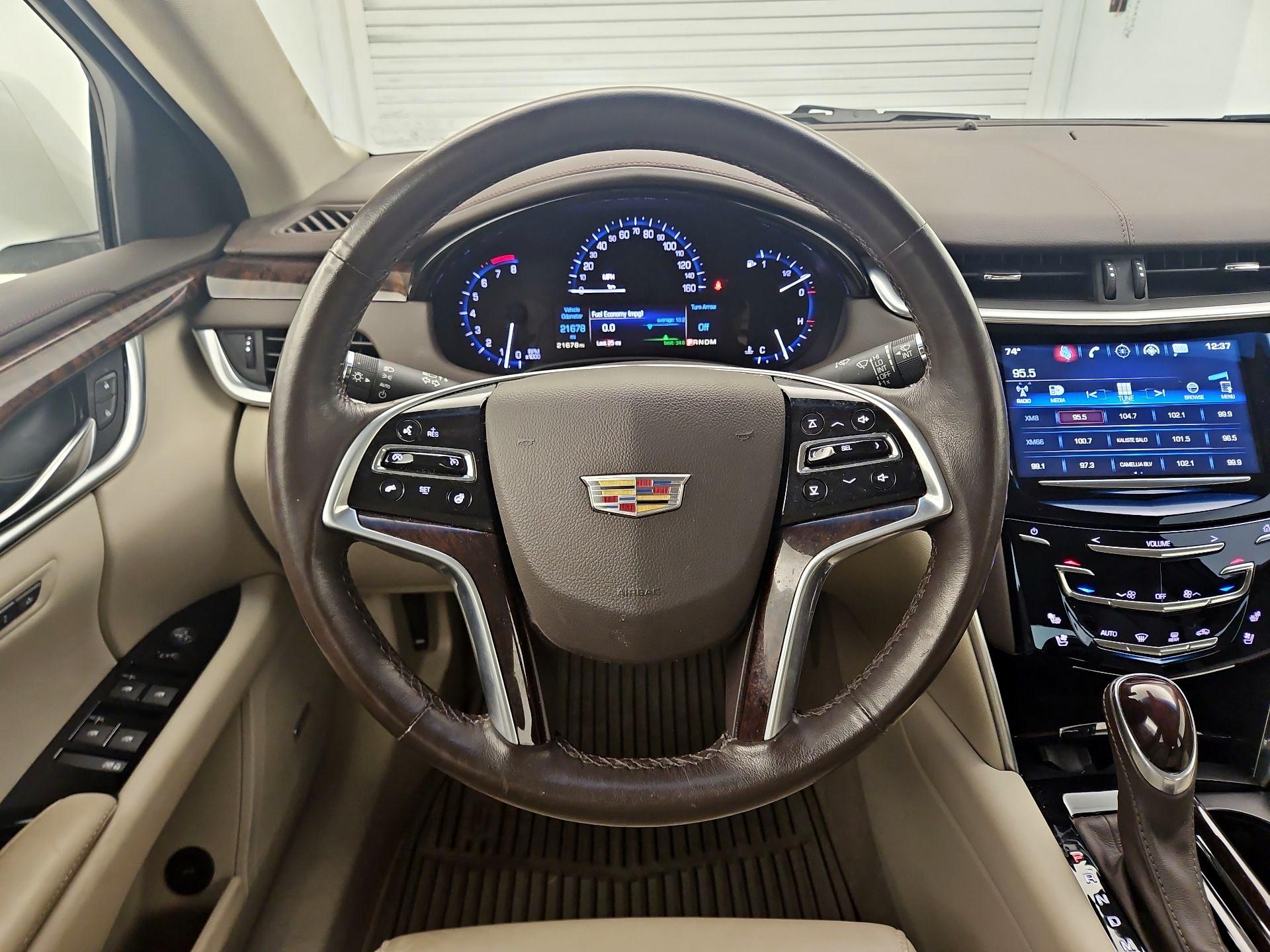 Thumbnail: 2016 Cadillac XTS - 10