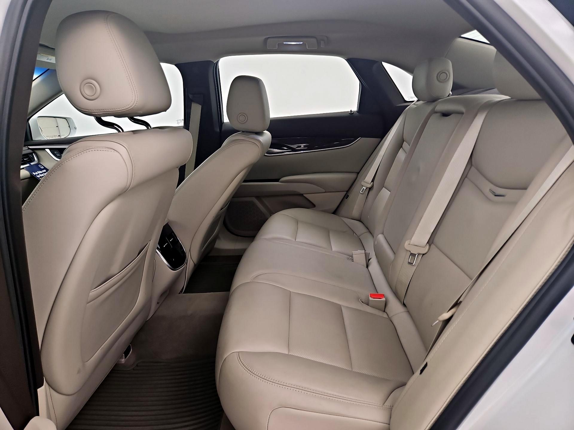 Thumbnail: 2016 Cadillac XTS - 19