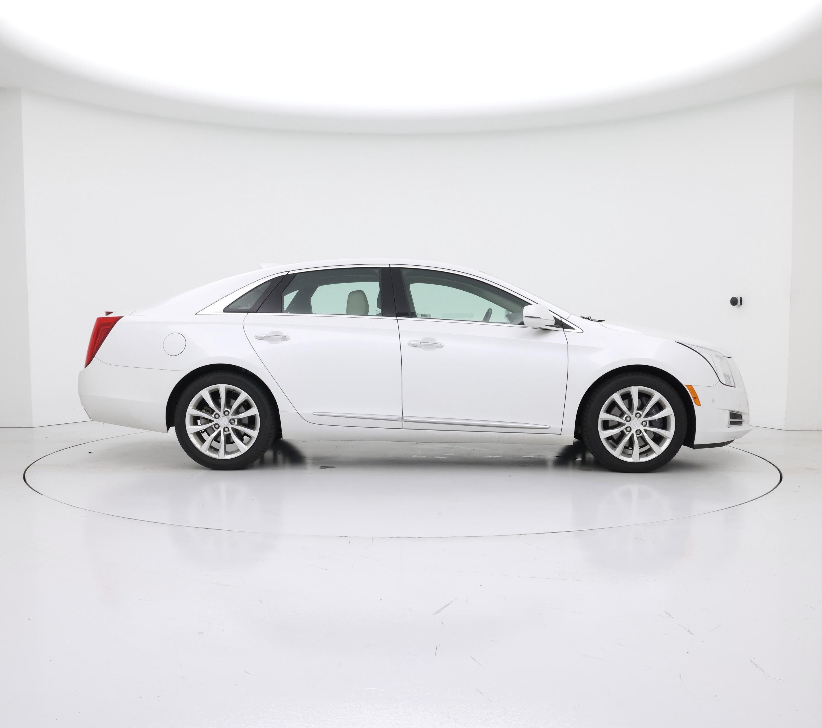 Thumbnail: 2016 Cadillac XTS - 7