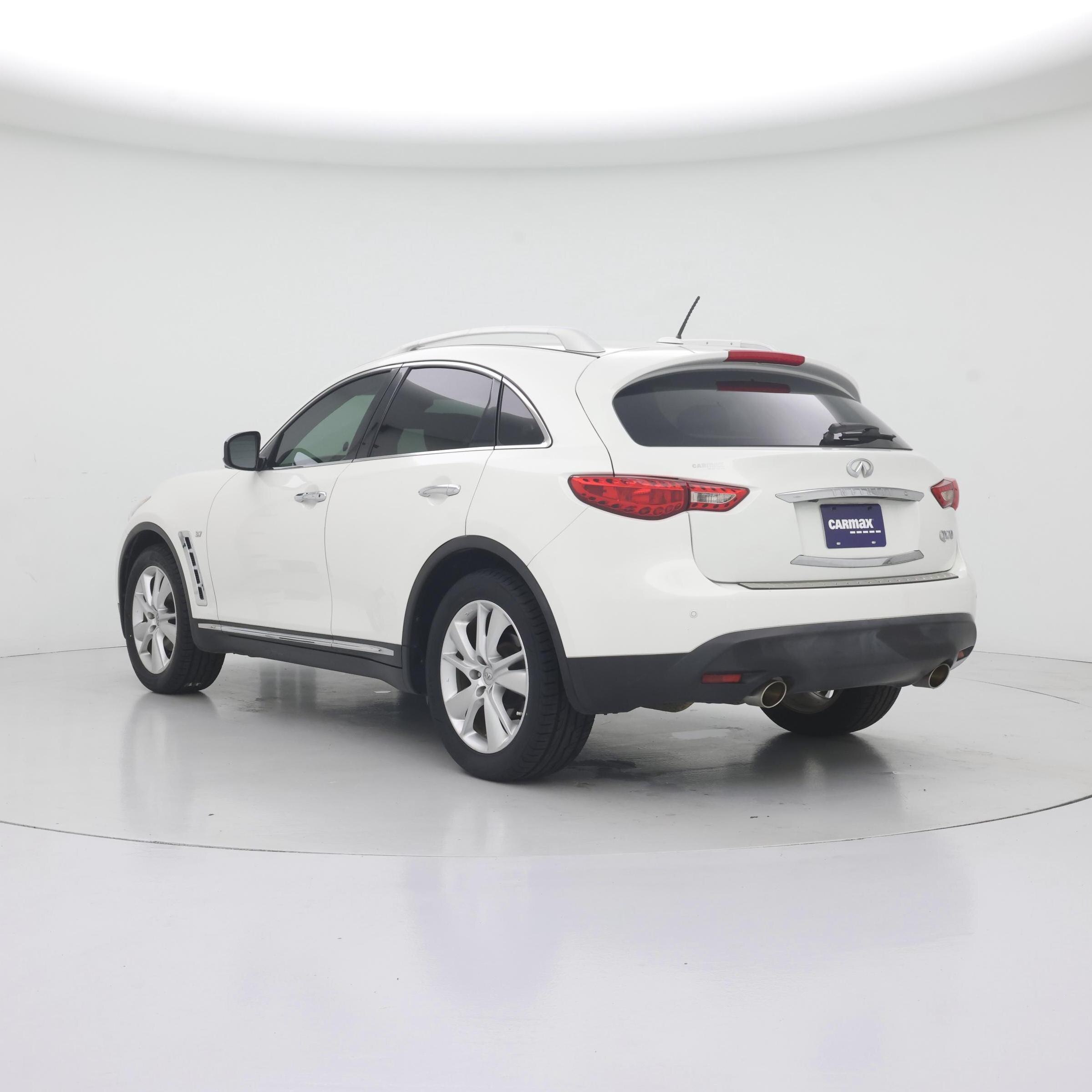 Thumbnail: 2016 INFINITI QX70 - 2