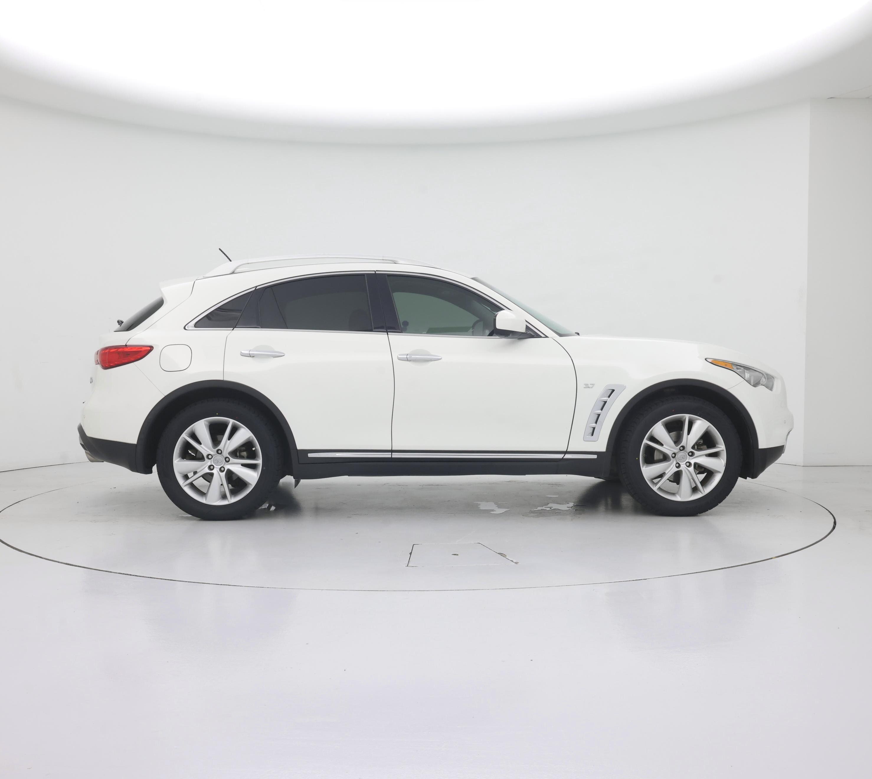 Thumbnail: 2016 INFINITI QX70 - 7
