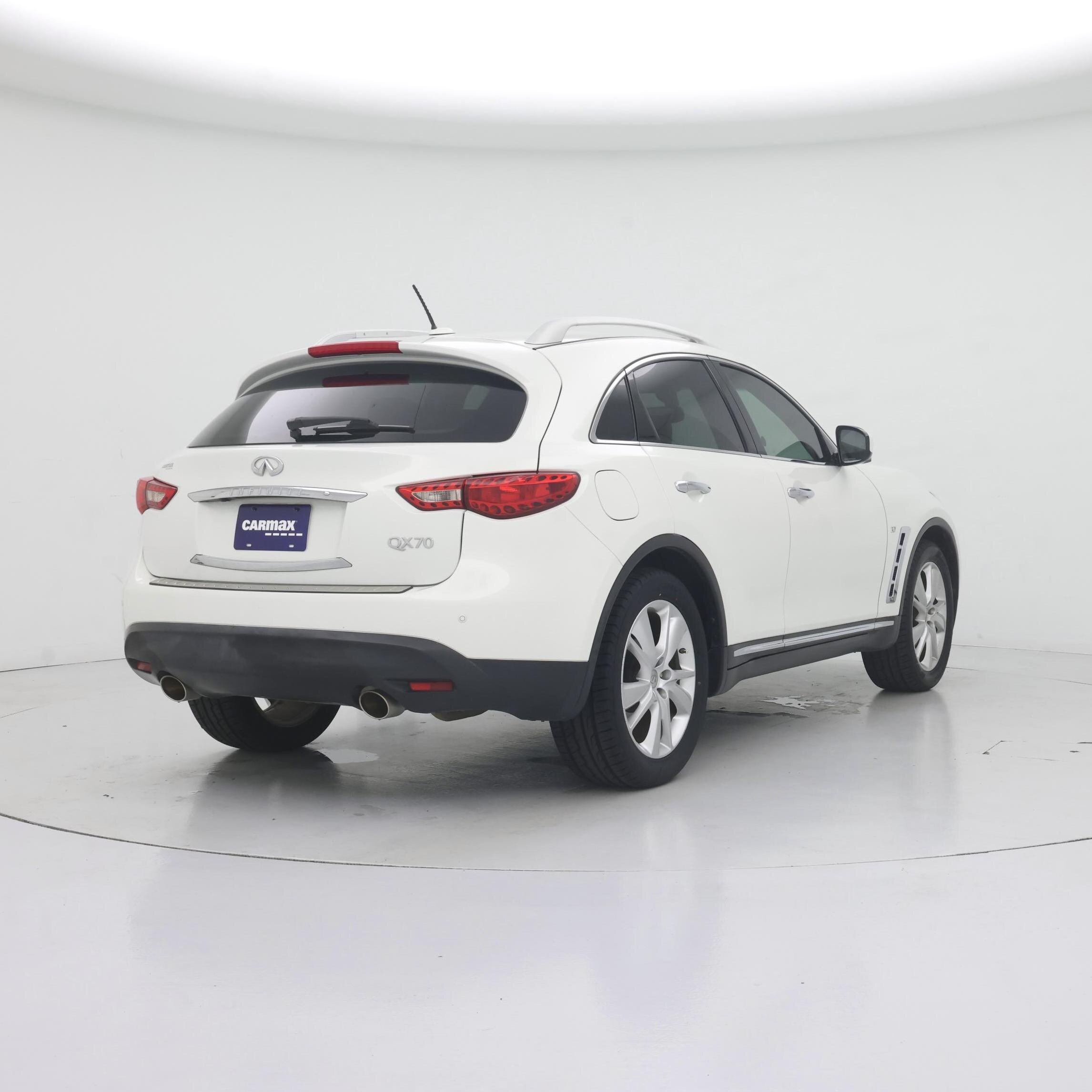 Thumbnail: 2016 INFINITI QX70 - 8