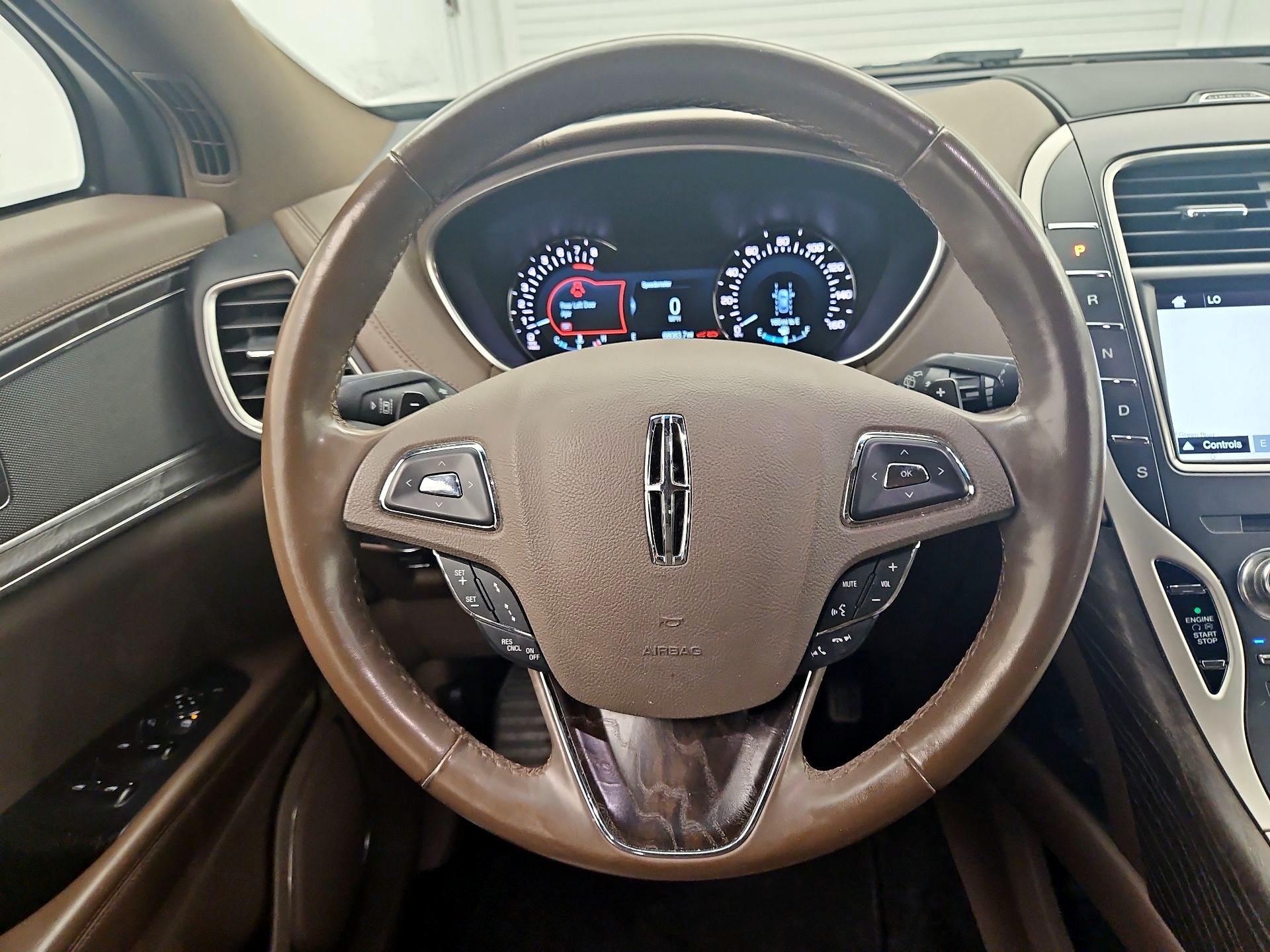 Thumbnail: 2017 Lincoln MKX - 10