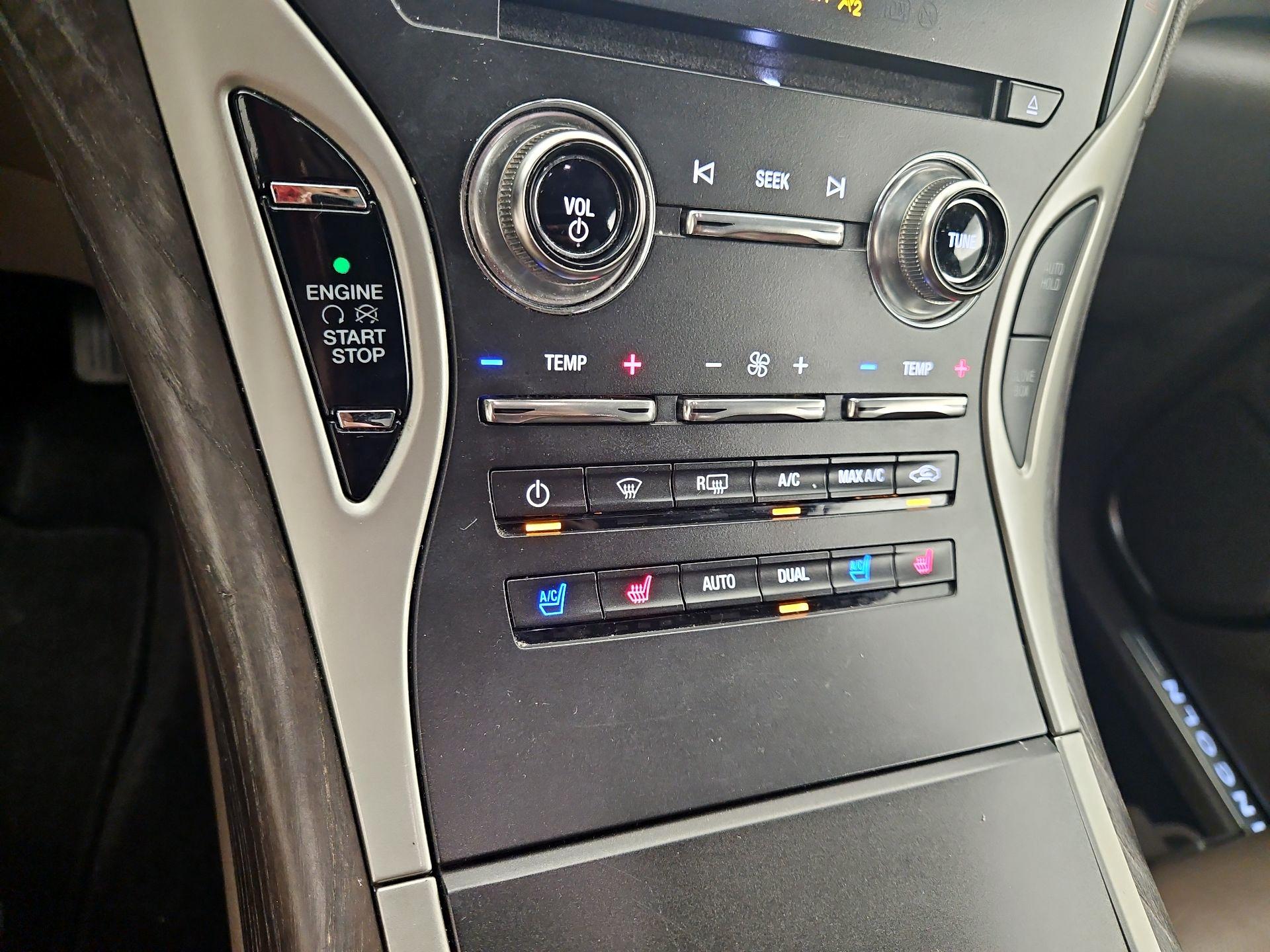 Thumbnail: 2017 Lincoln MKX - 17
