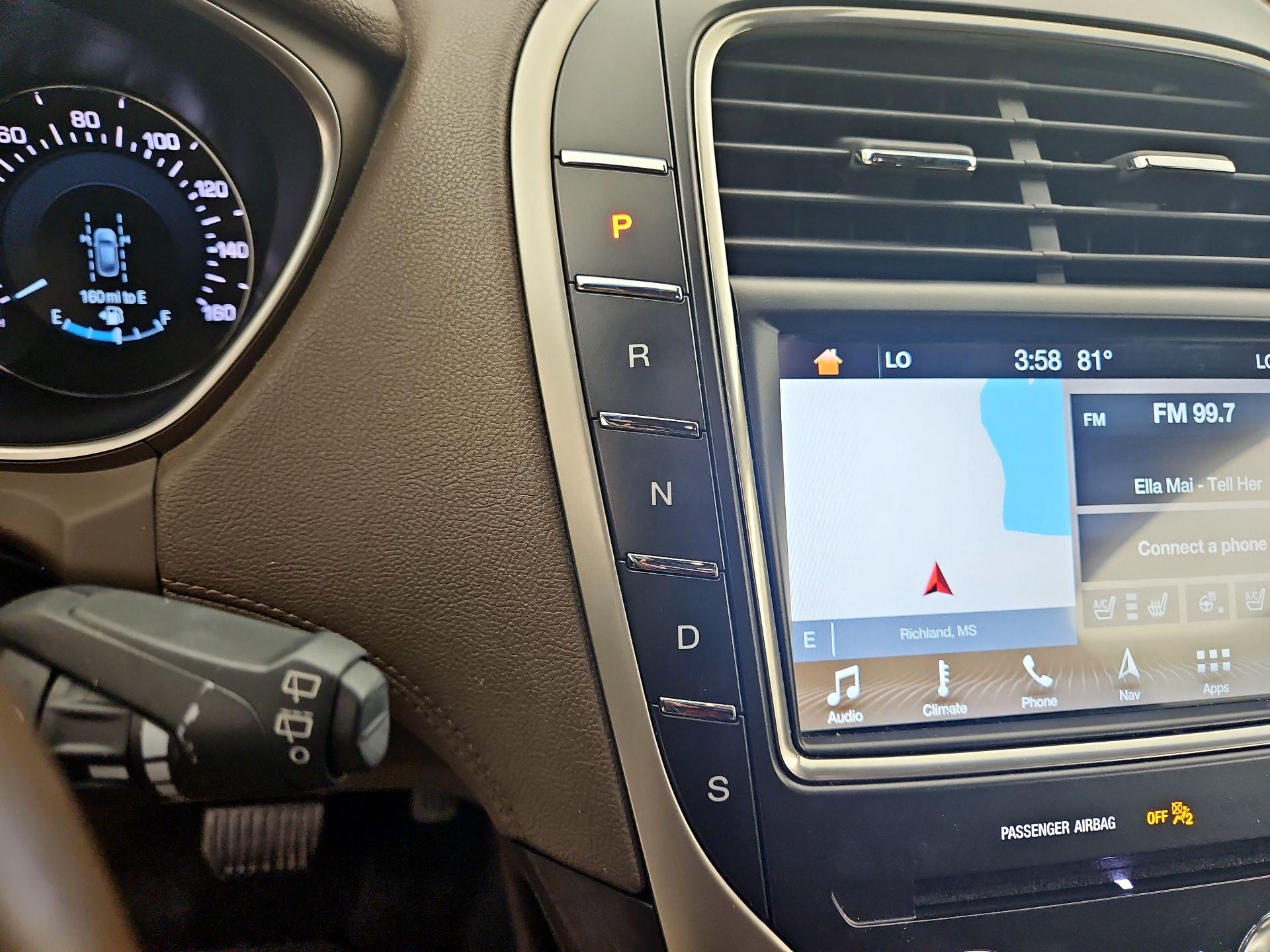 Thumbnail: 2017 Lincoln MKX - 18