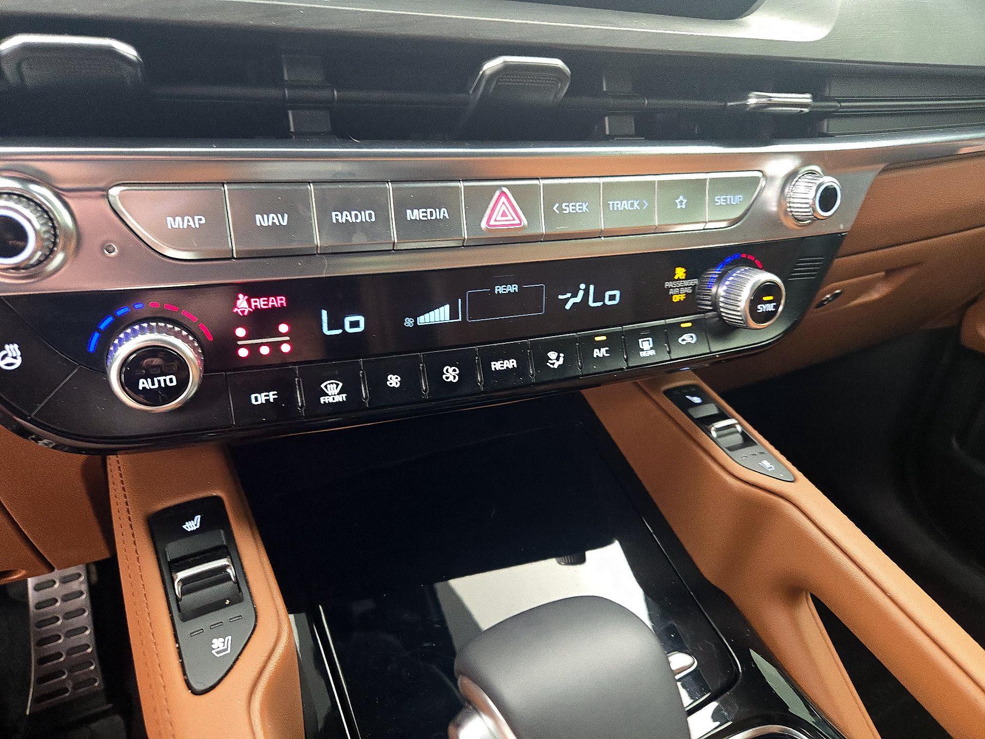 Thumbnail: 2024 Kia Telluride - 17