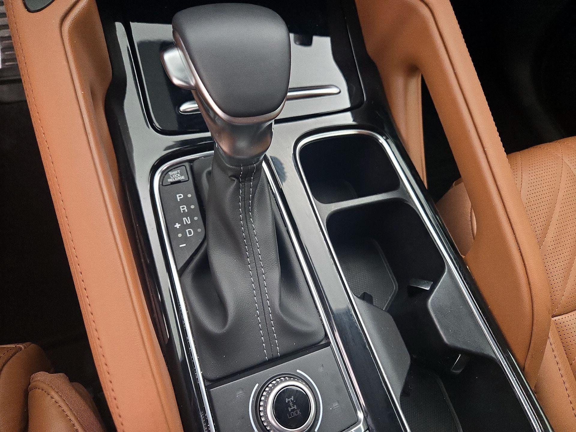 Thumbnail: 2024 Kia Telluride - 18