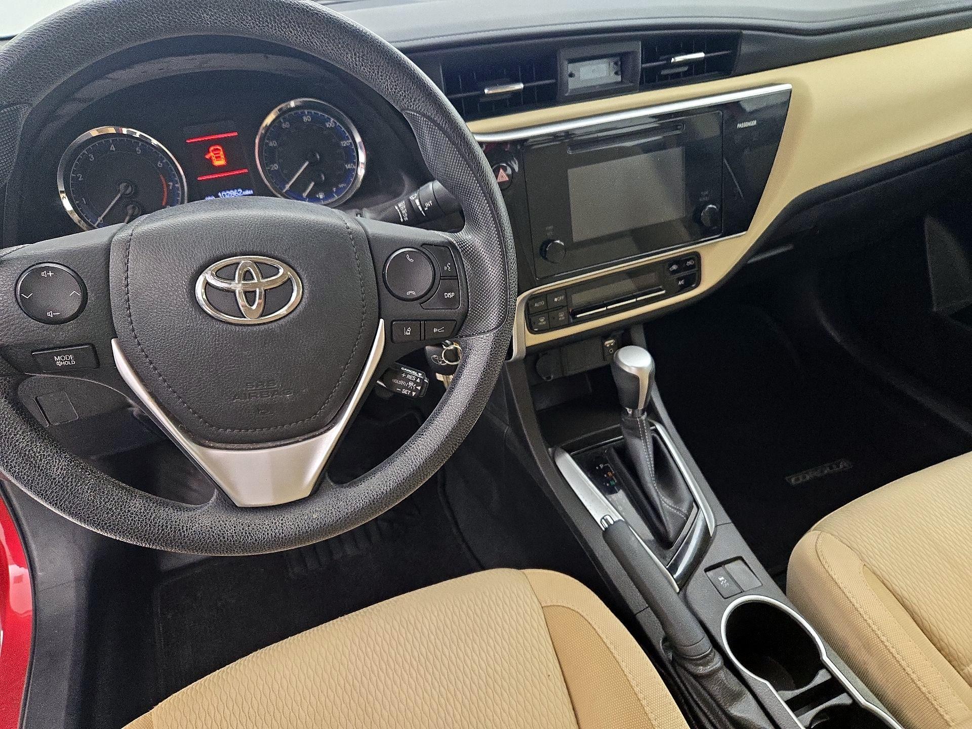 Thumbnail: 2017 Toyota Corolla - 9