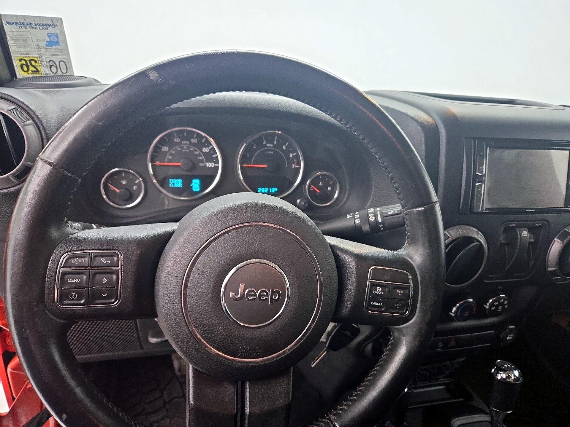 Thumbnail: 2015 Jeep Wrangler - 10