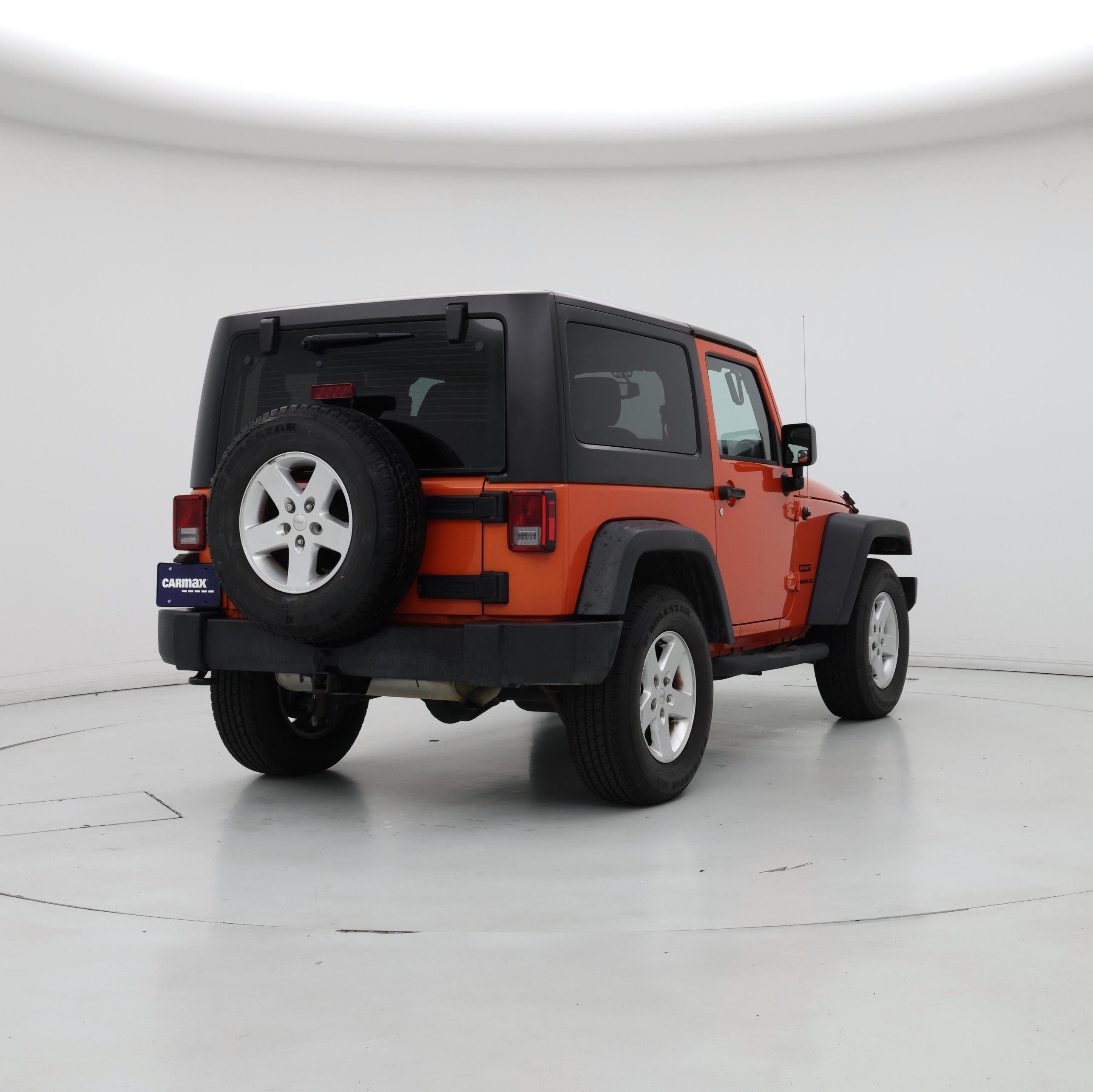 Thumbnail: 2015 Jeep Wrangler - 8