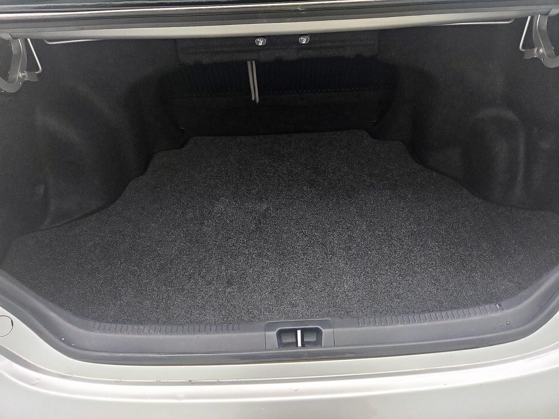 Thumbnail: 2014 Toyota Camry - 19