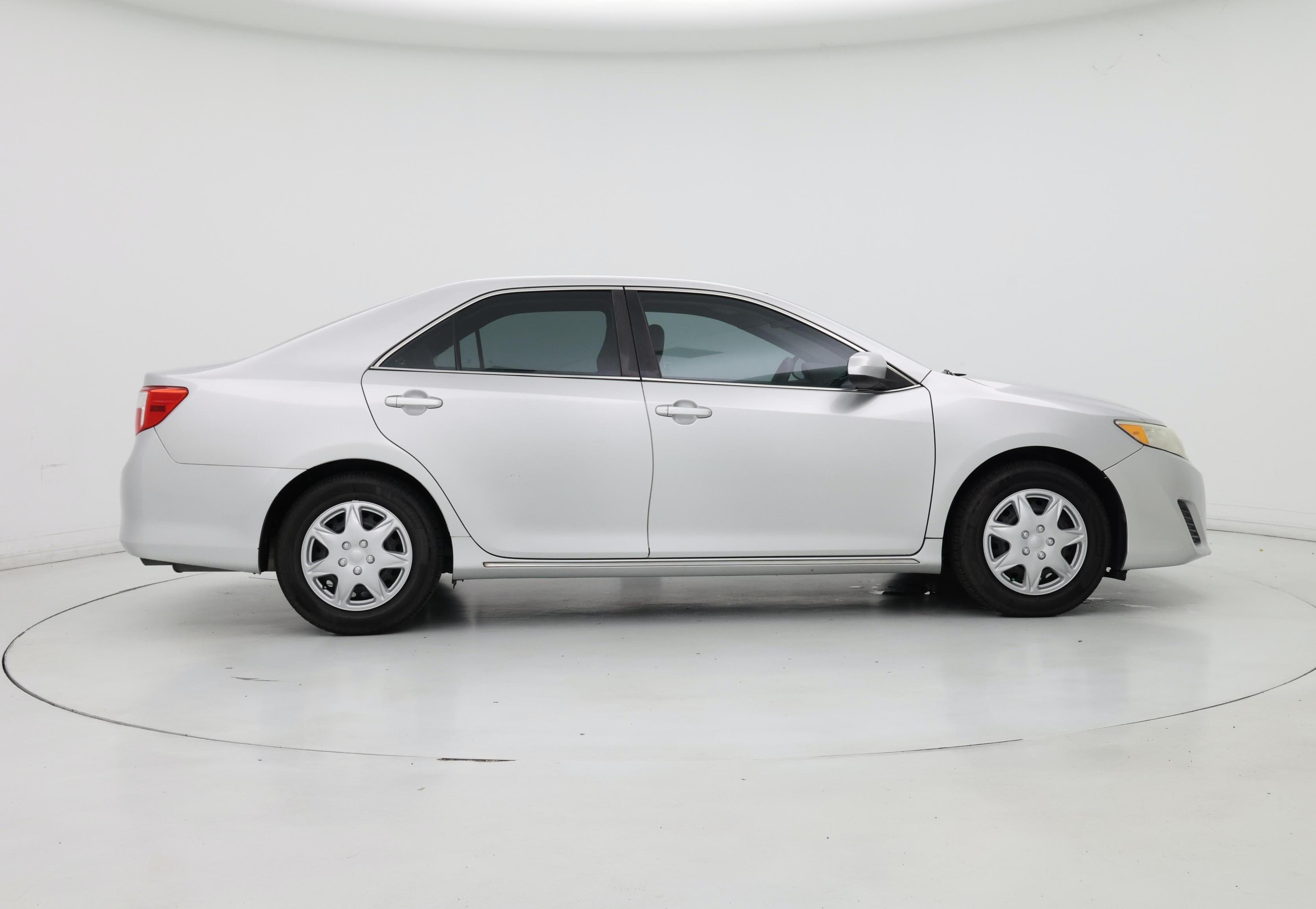 Thumbnail: 2014 Toyota Camry - 7