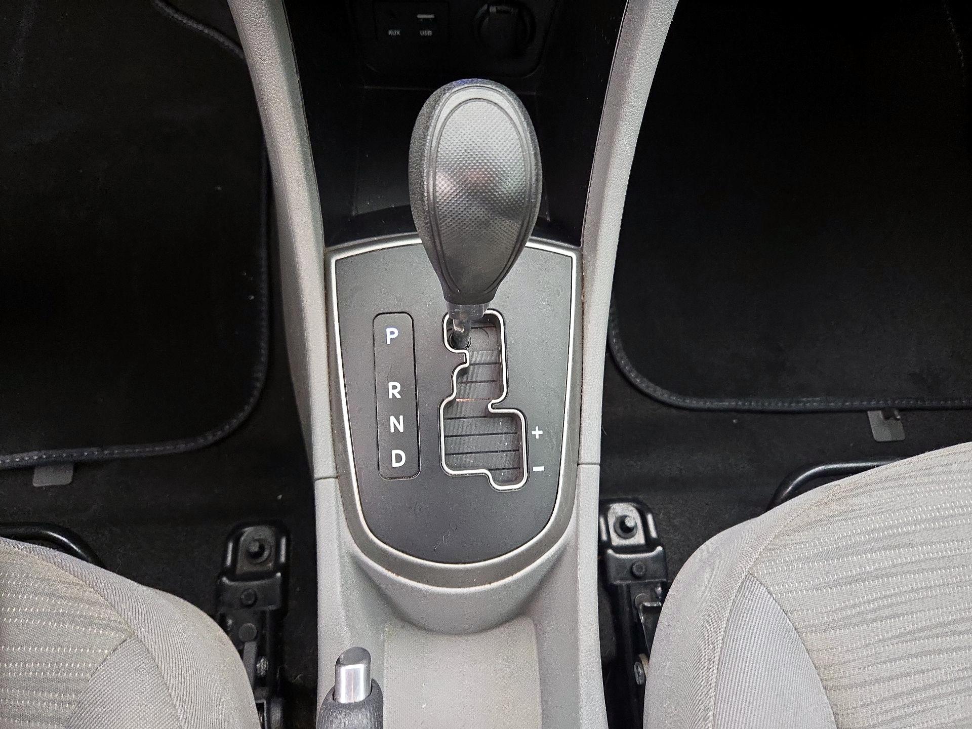 Thumbnail: 2016 Hyundai Accent - 16