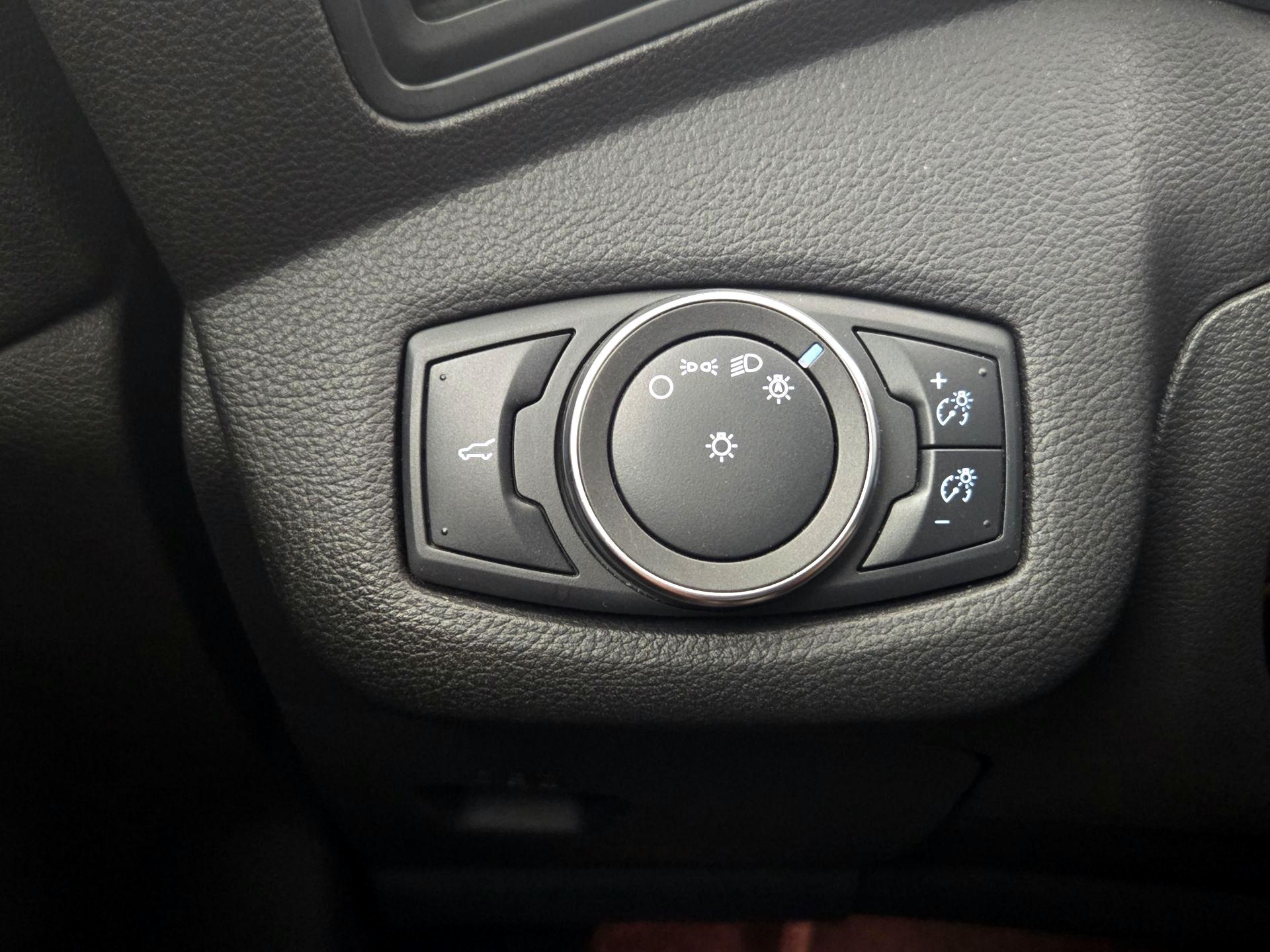 Thumbnail: 2019 Ford Escape - 13
