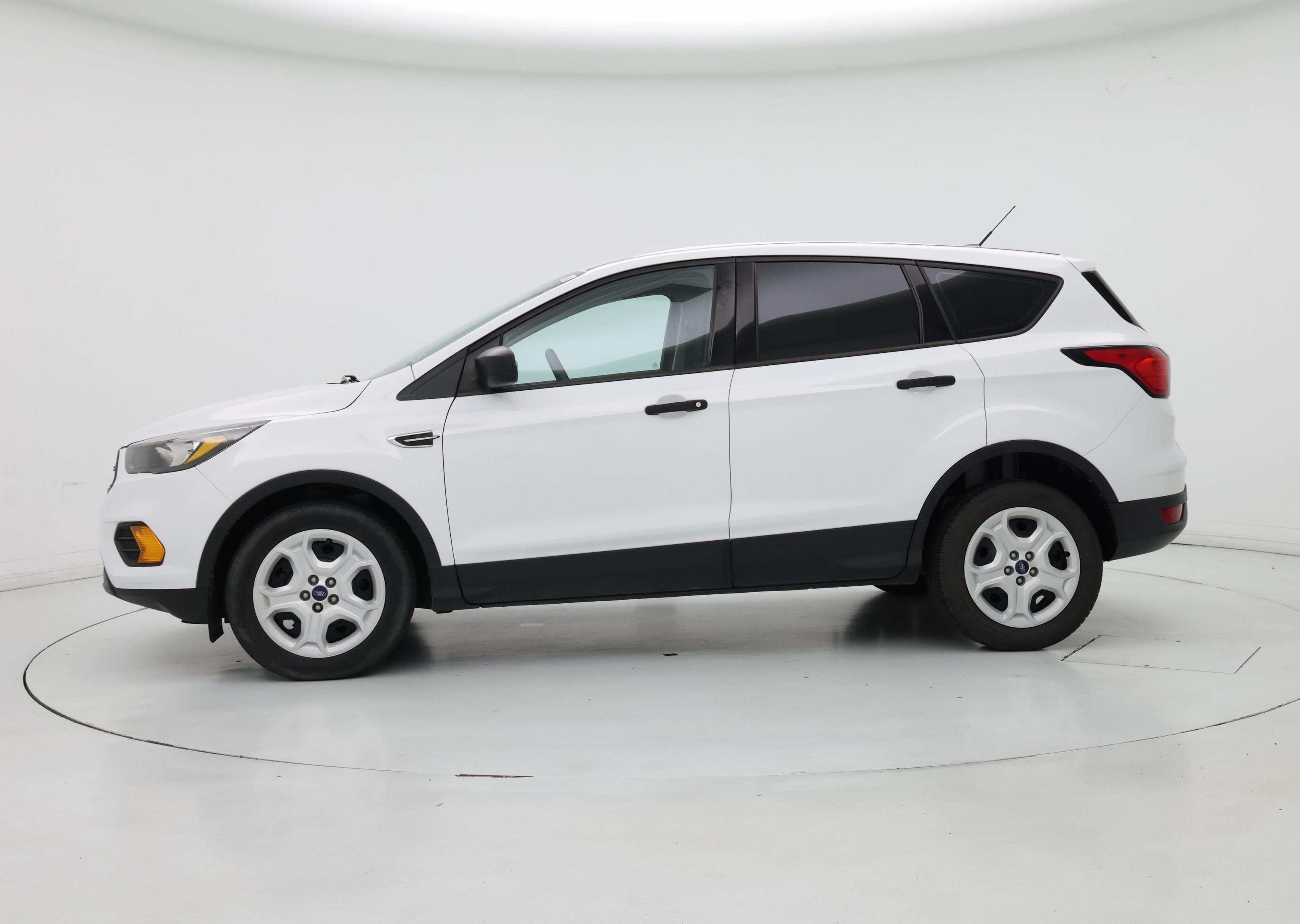 Thumbnail: 2019 Ford Escape - 3