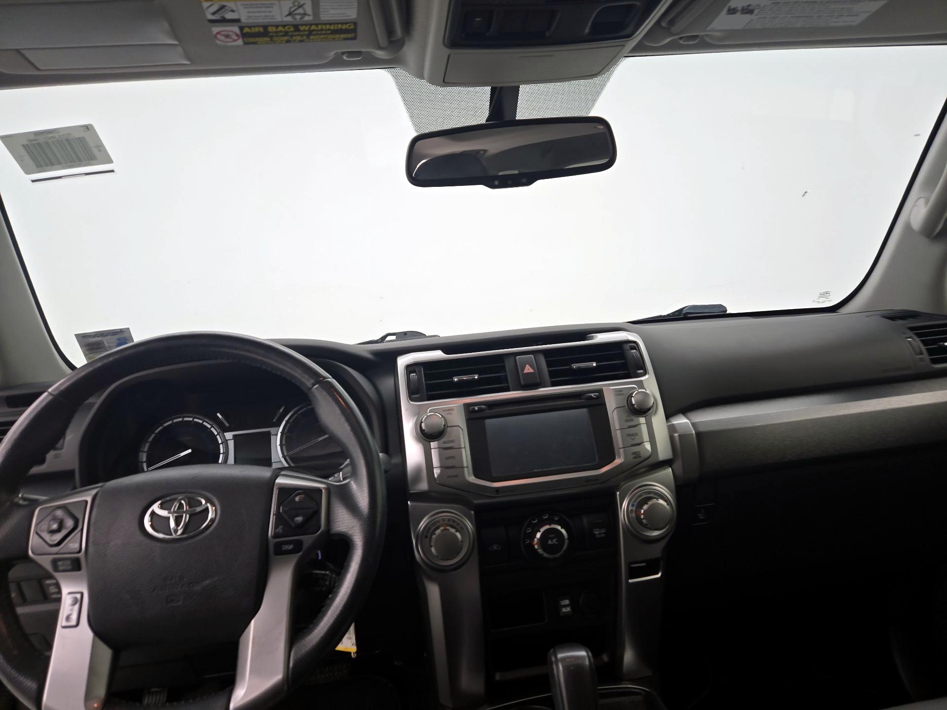Thumbnail: 2016 Toyota 4Runner - 9