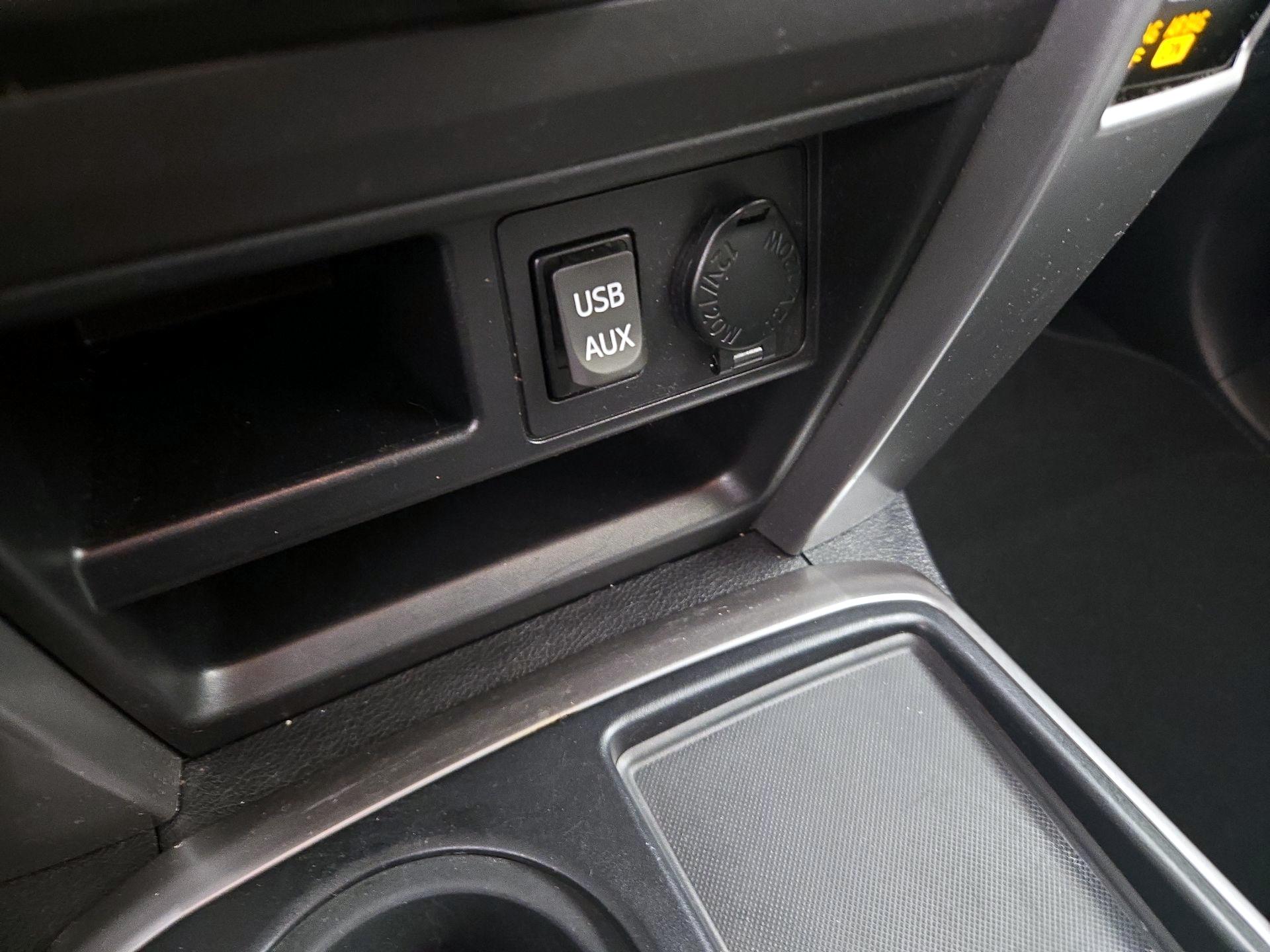 Thumbnail: 2016 Toyota 4Runner - 18
