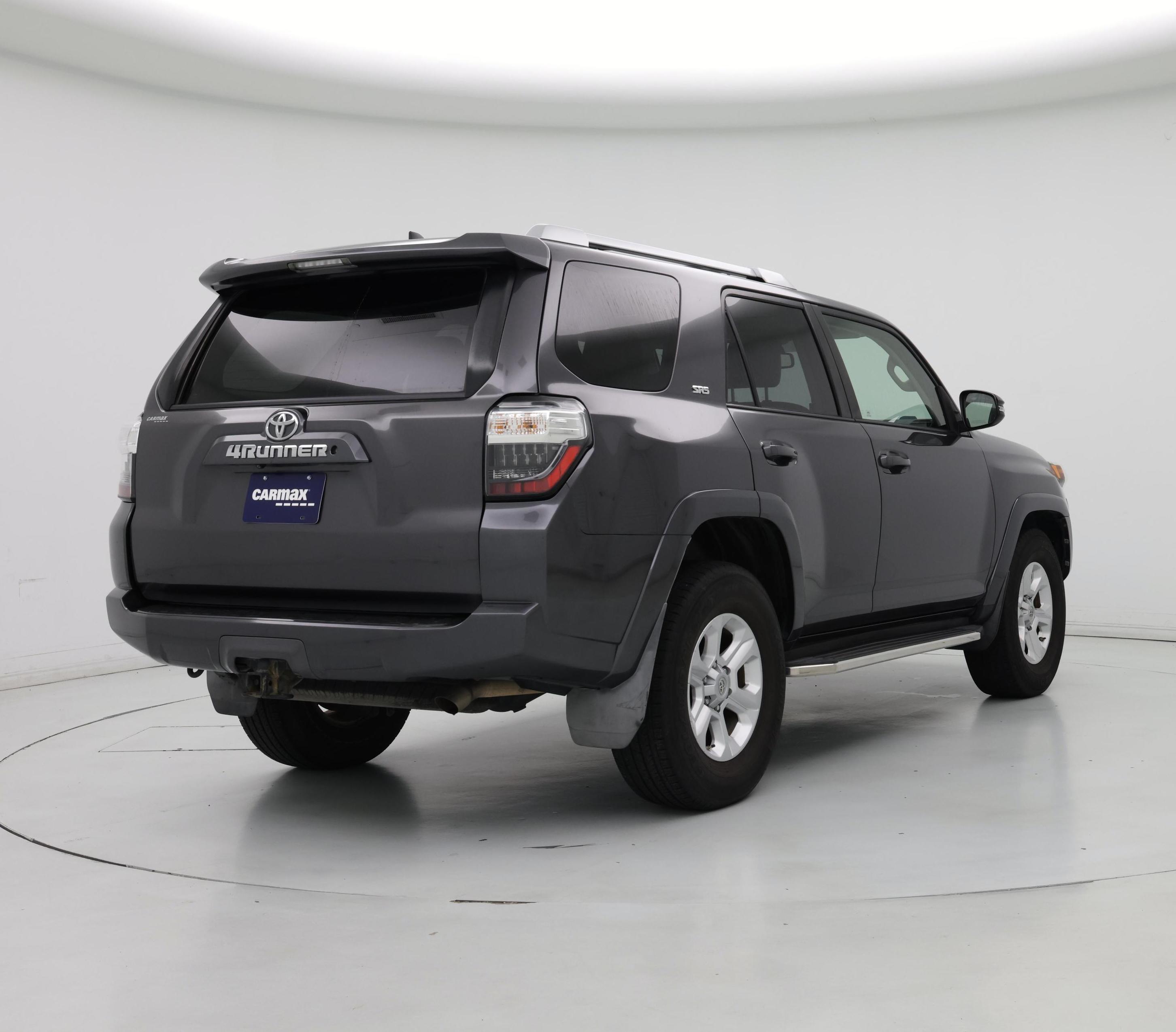 Thumbnail: 2016 Toyota 4Runner - 8