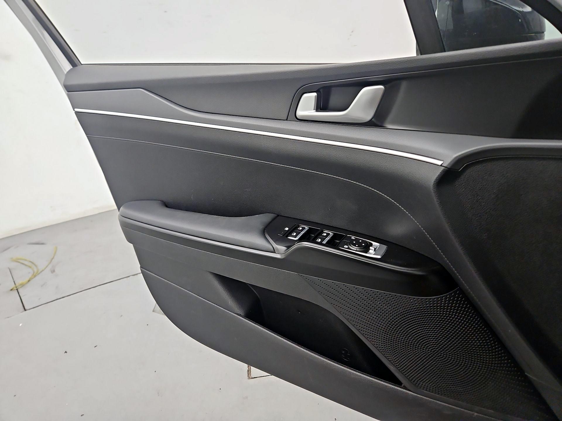 Thumbnail: 2024 Kia K5 - 12