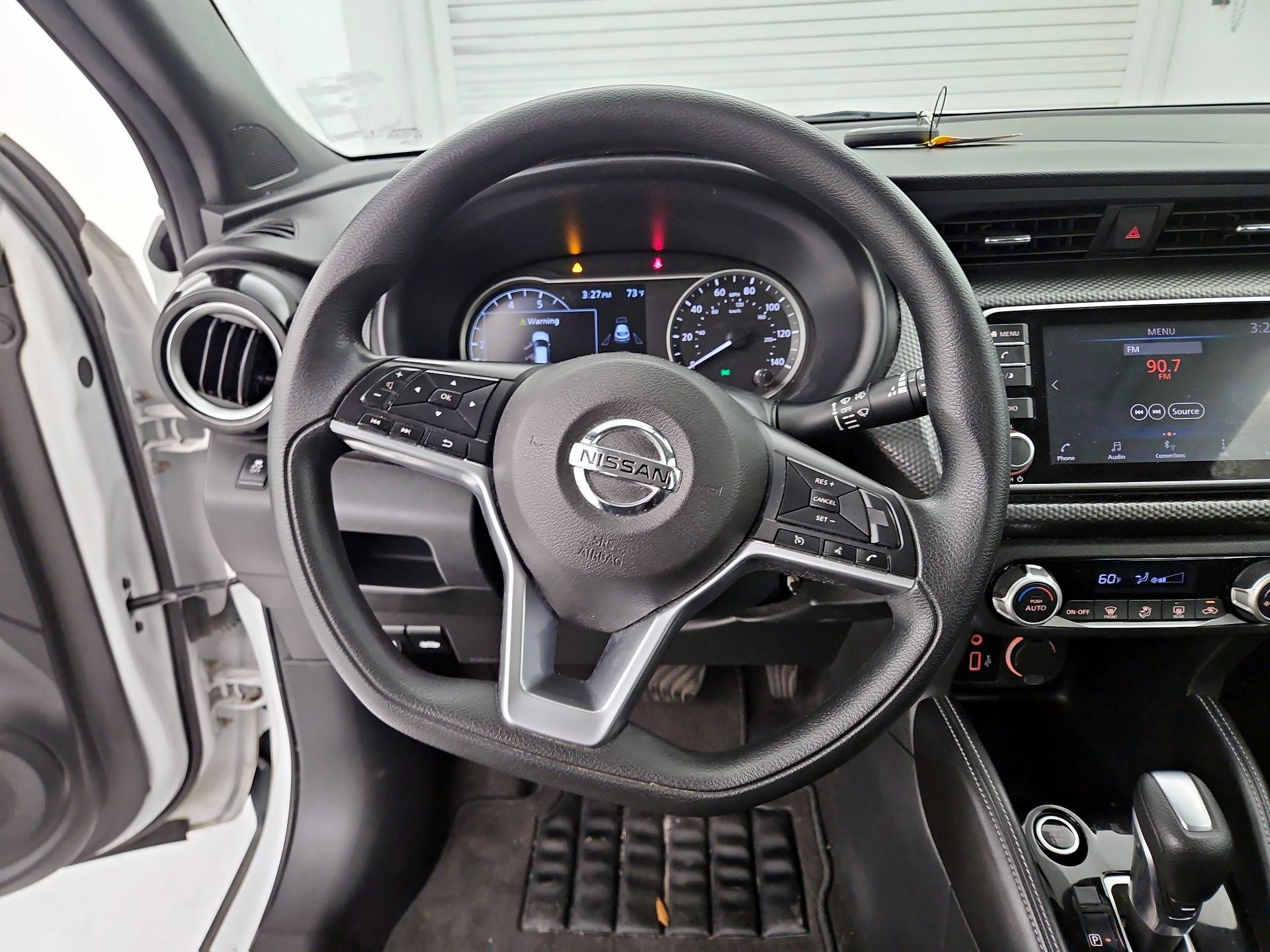 Thumbnail: 2019 Nissan Kicks - 10