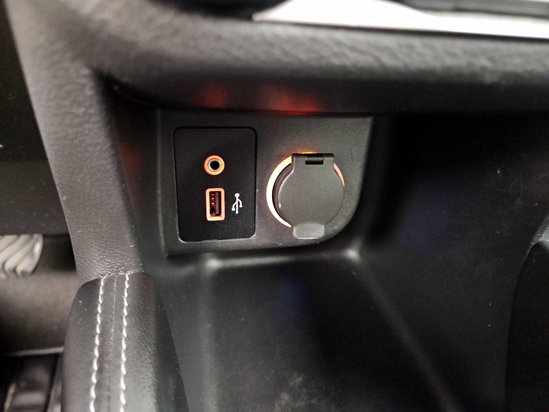 Thumbnail: 2019 Nissan Kicks - 18