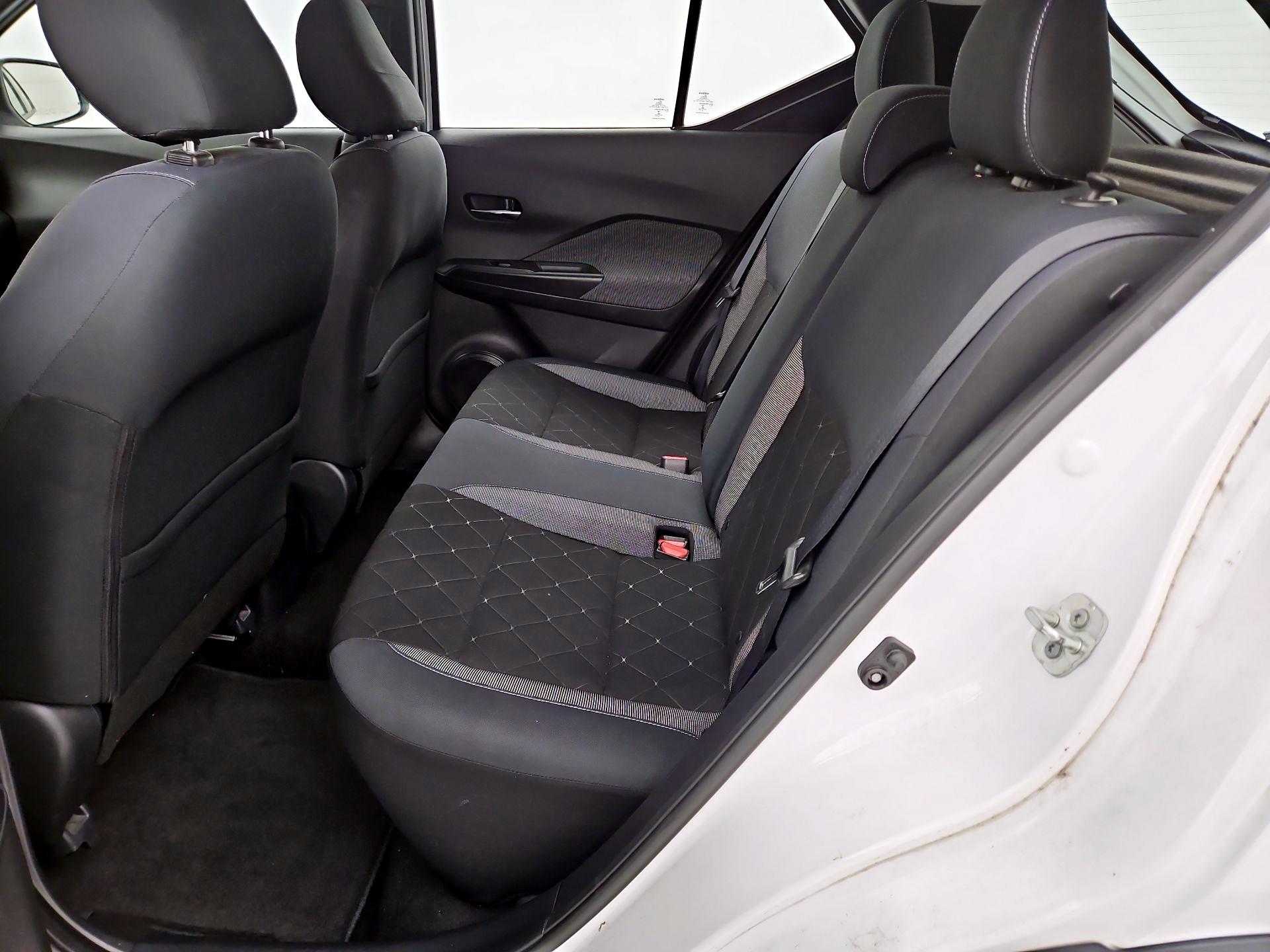 Thumbnail: 2019 Nissan Kicks - 19