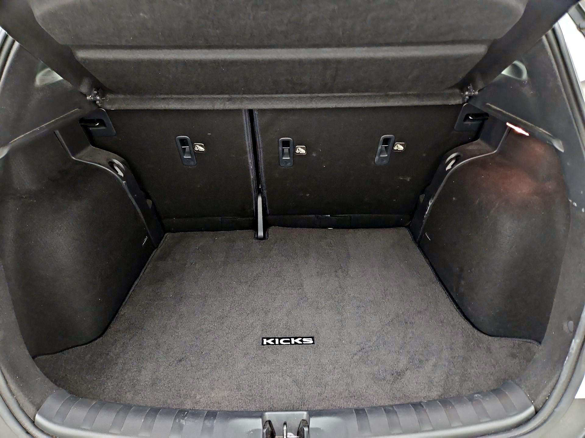 Thumbnail: 2019 Nissan Kicks - 20