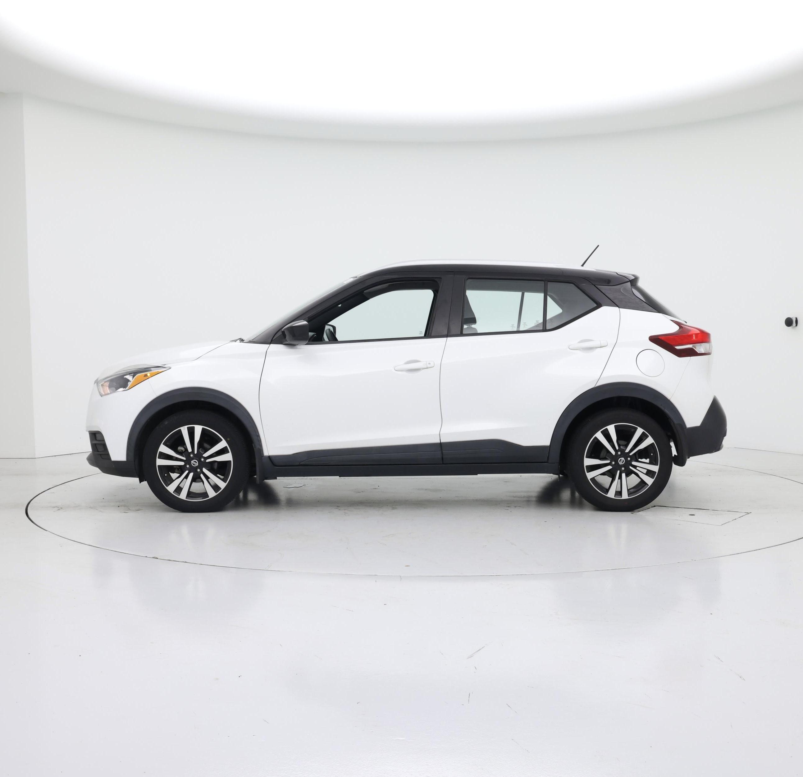 Thumbnail: 2019 Nissan Kicks - 3