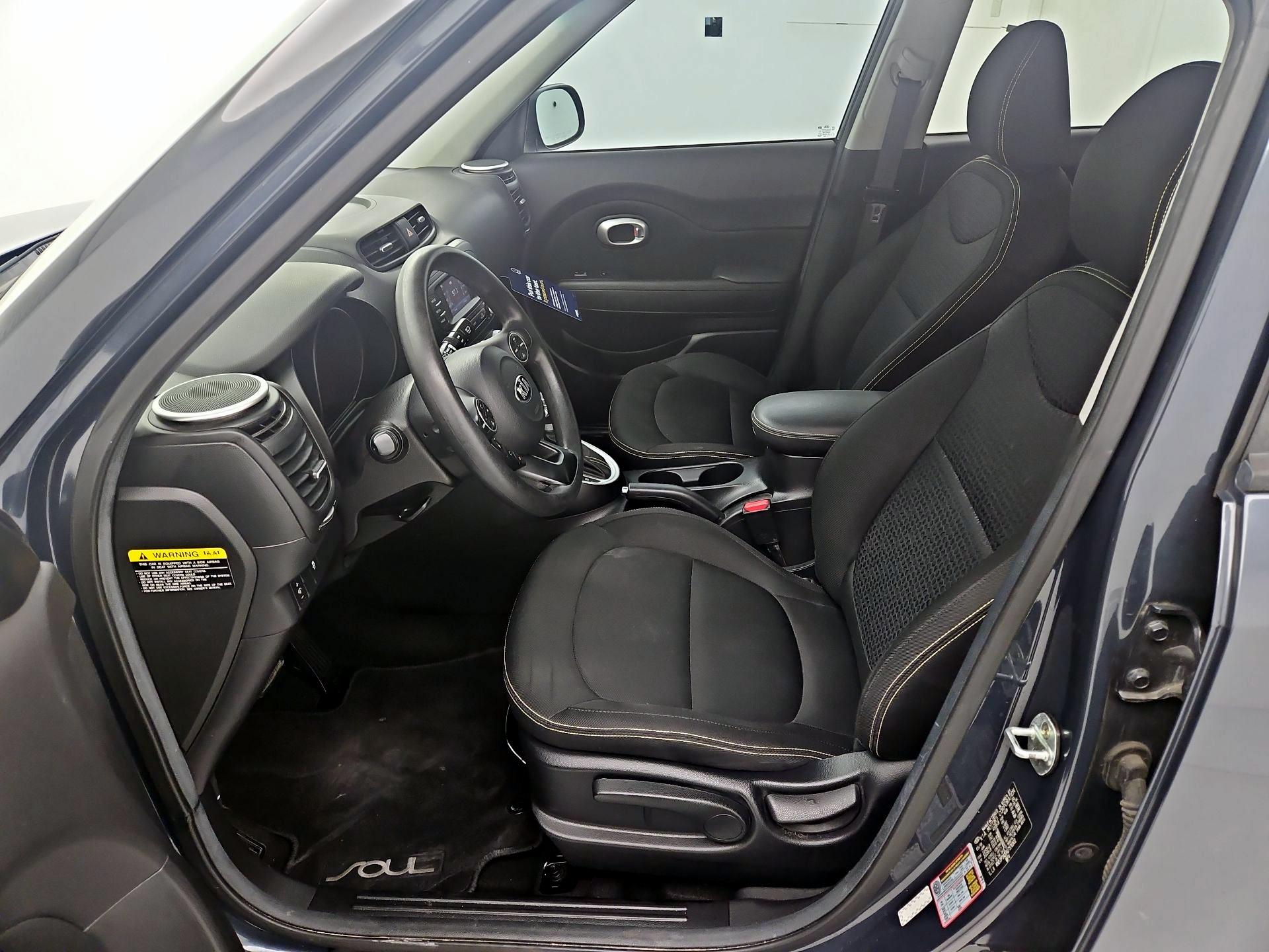 Thumbnail: 2016 Kia Soul - 11