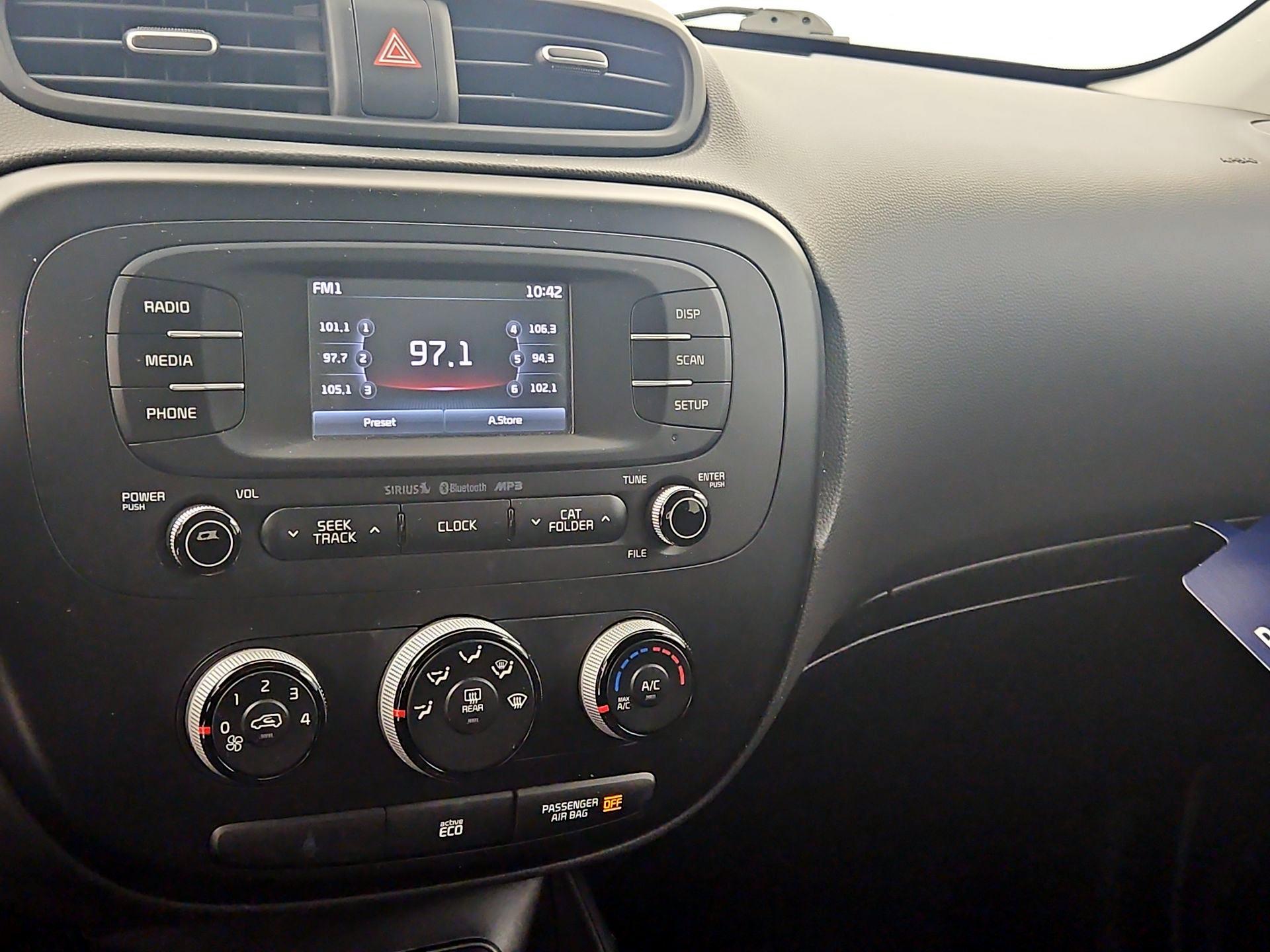 Thumbnail: 2016 Kia Soul - 15