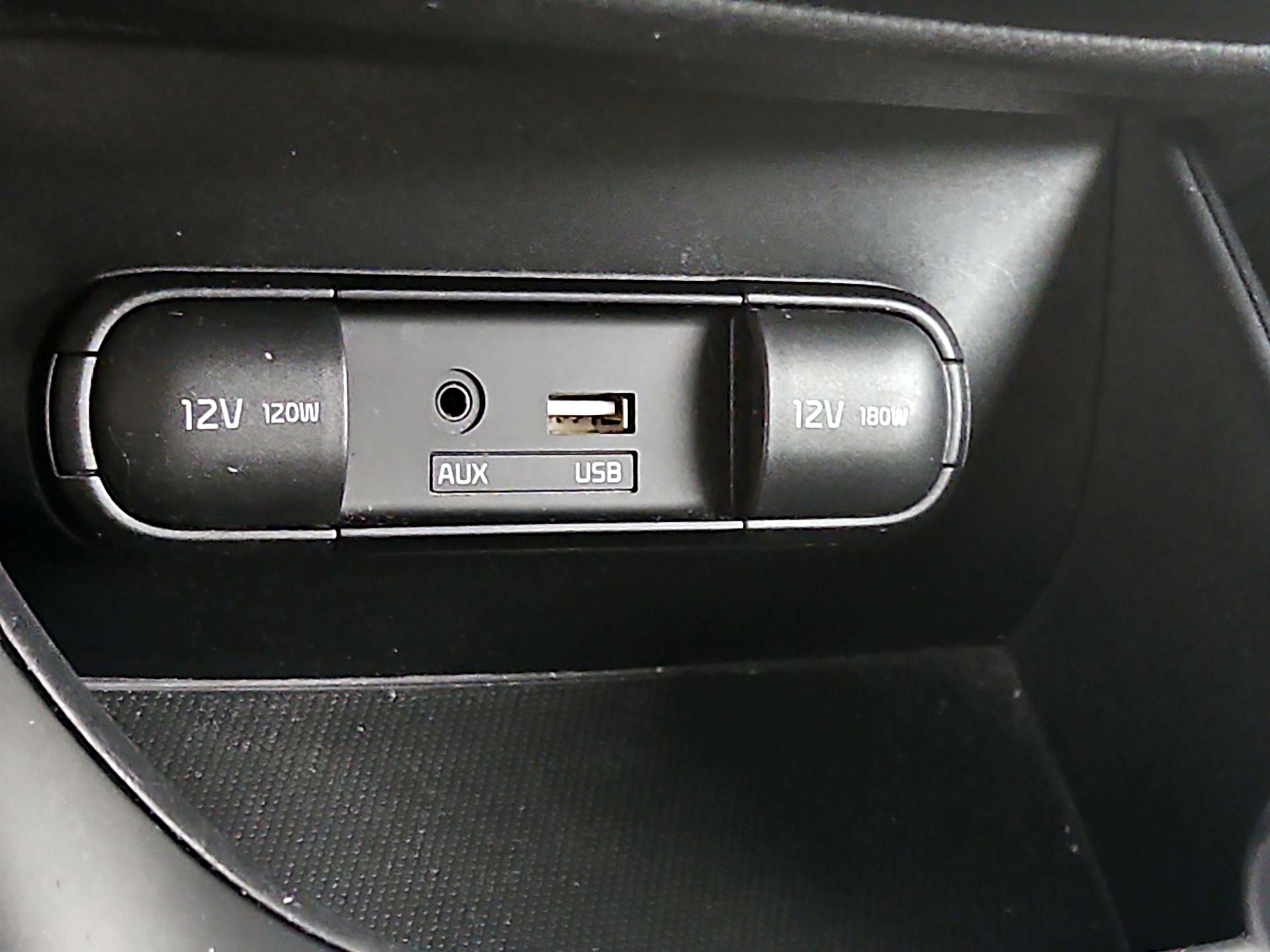 Thumbnail: 2016 Kia Soul - 18