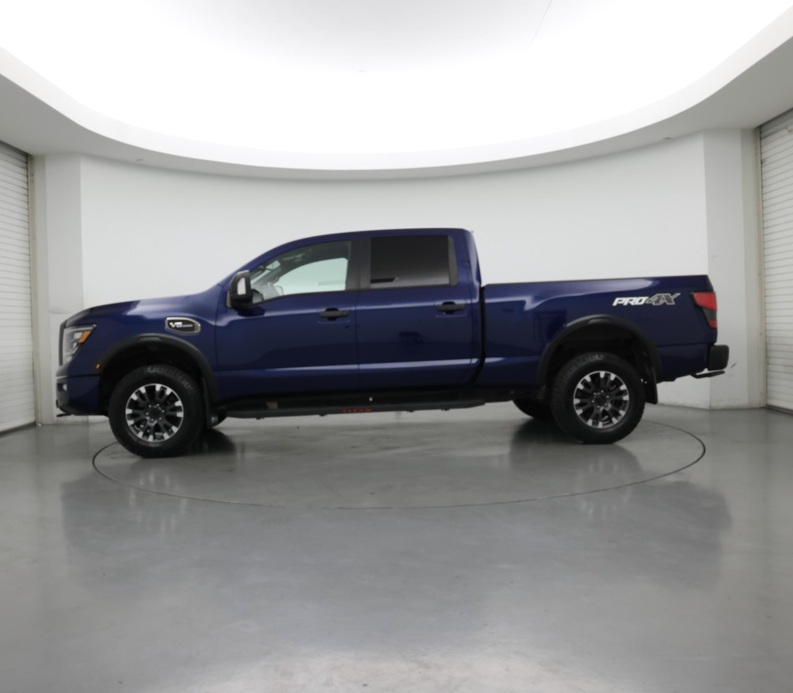 Thumbnail: 2022 Nissan Titan - 3