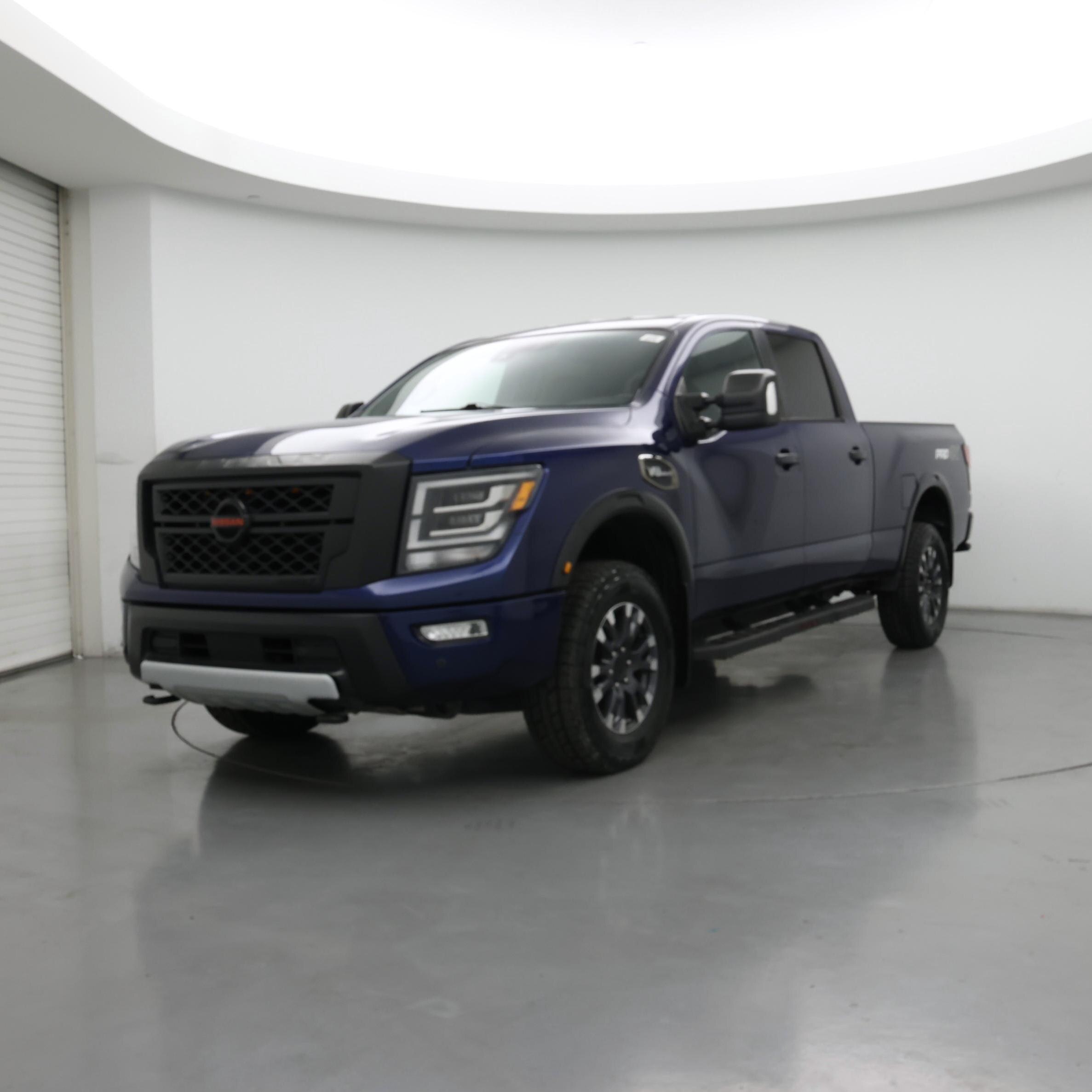 Thumbnail: 2022 Nissan Titan - 4