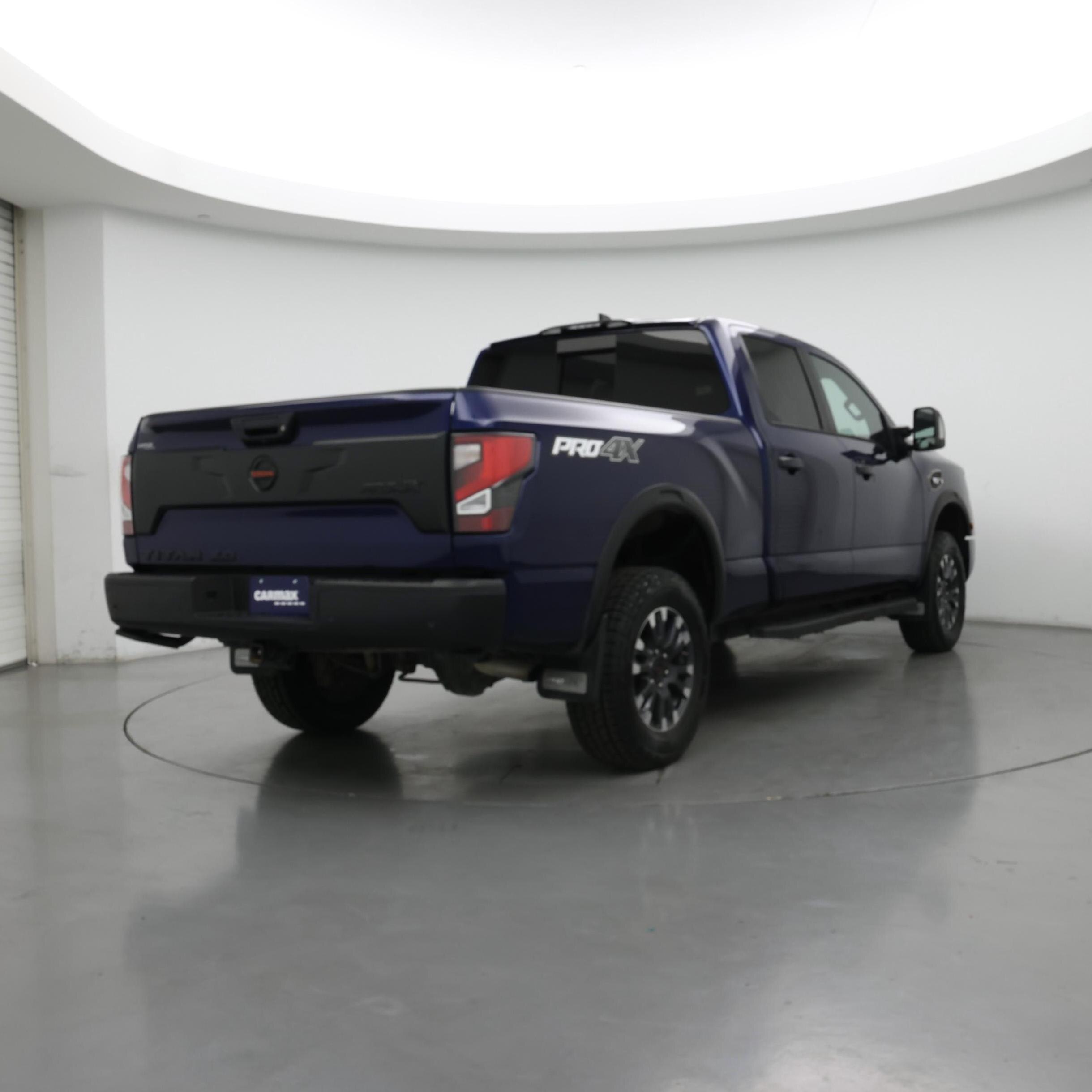 Thumbnail: 2022 Nissan Titan - 8