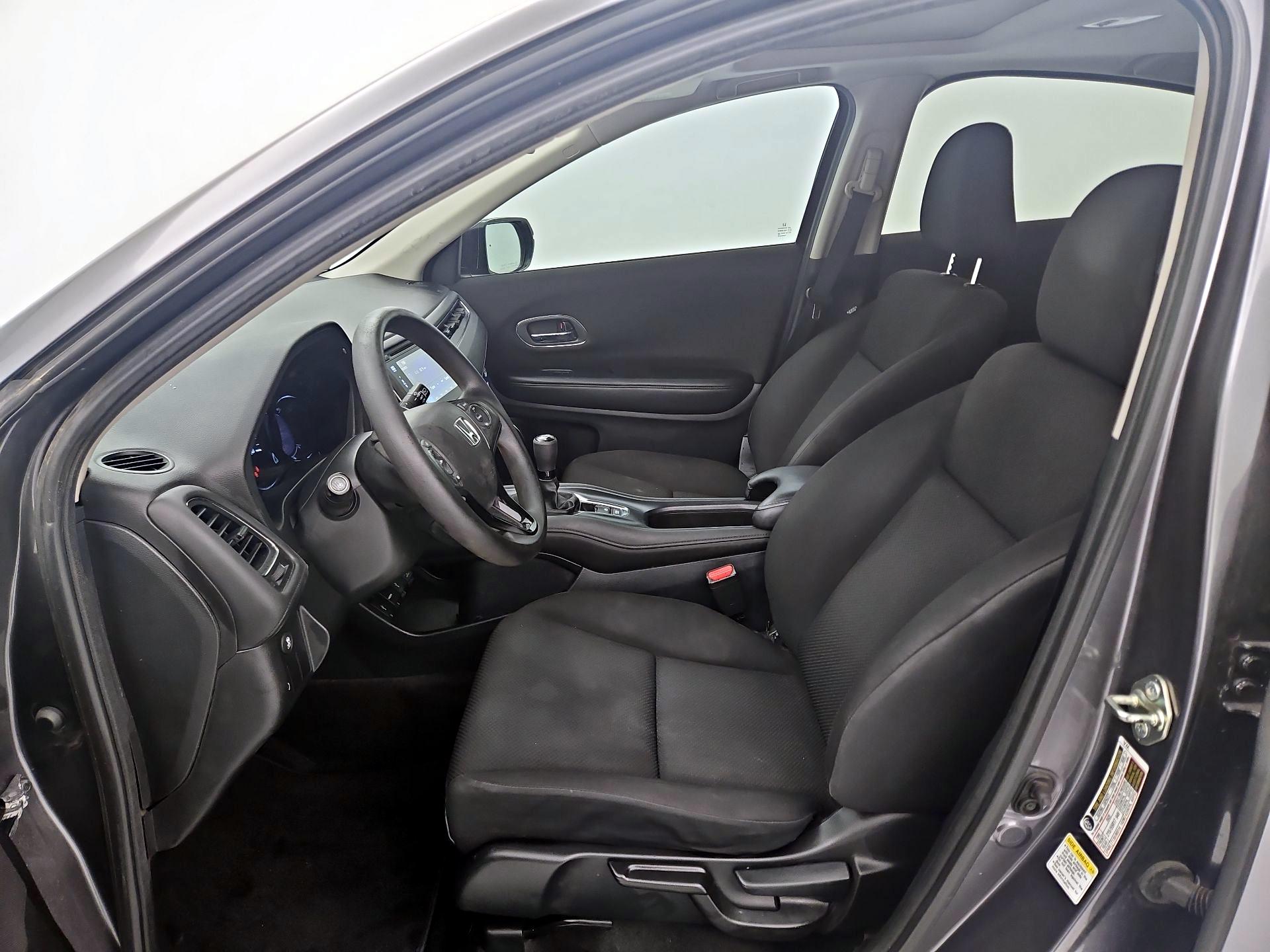 Thumbnail: 2016 Honda HR-V - 11