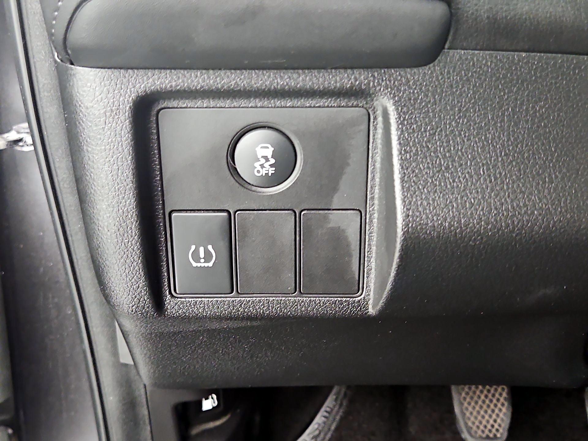 Thumbnail: 2016 Honda HR-V - 13