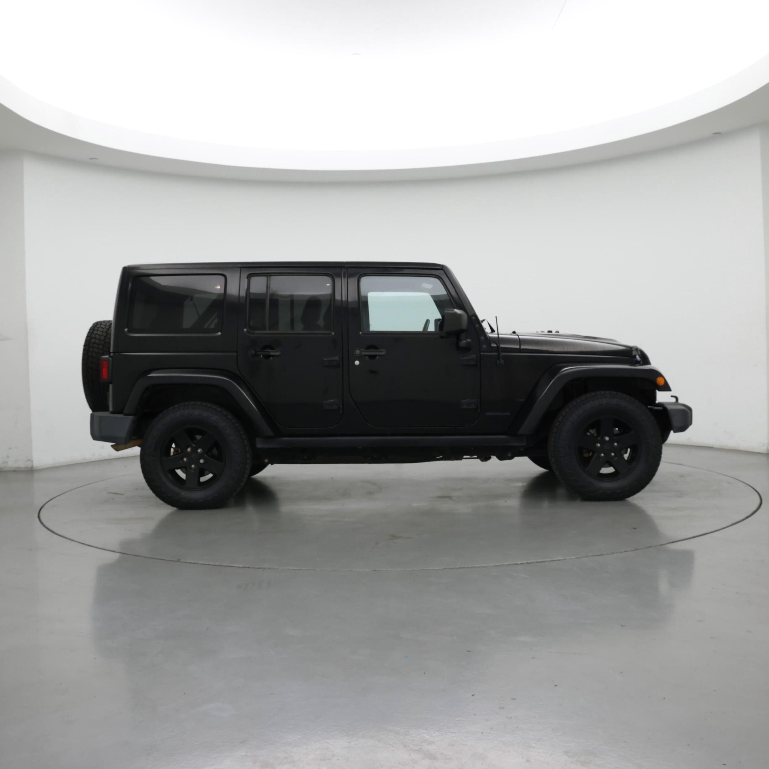 Thumbnail: 2015 Jeep Wrangler - 7