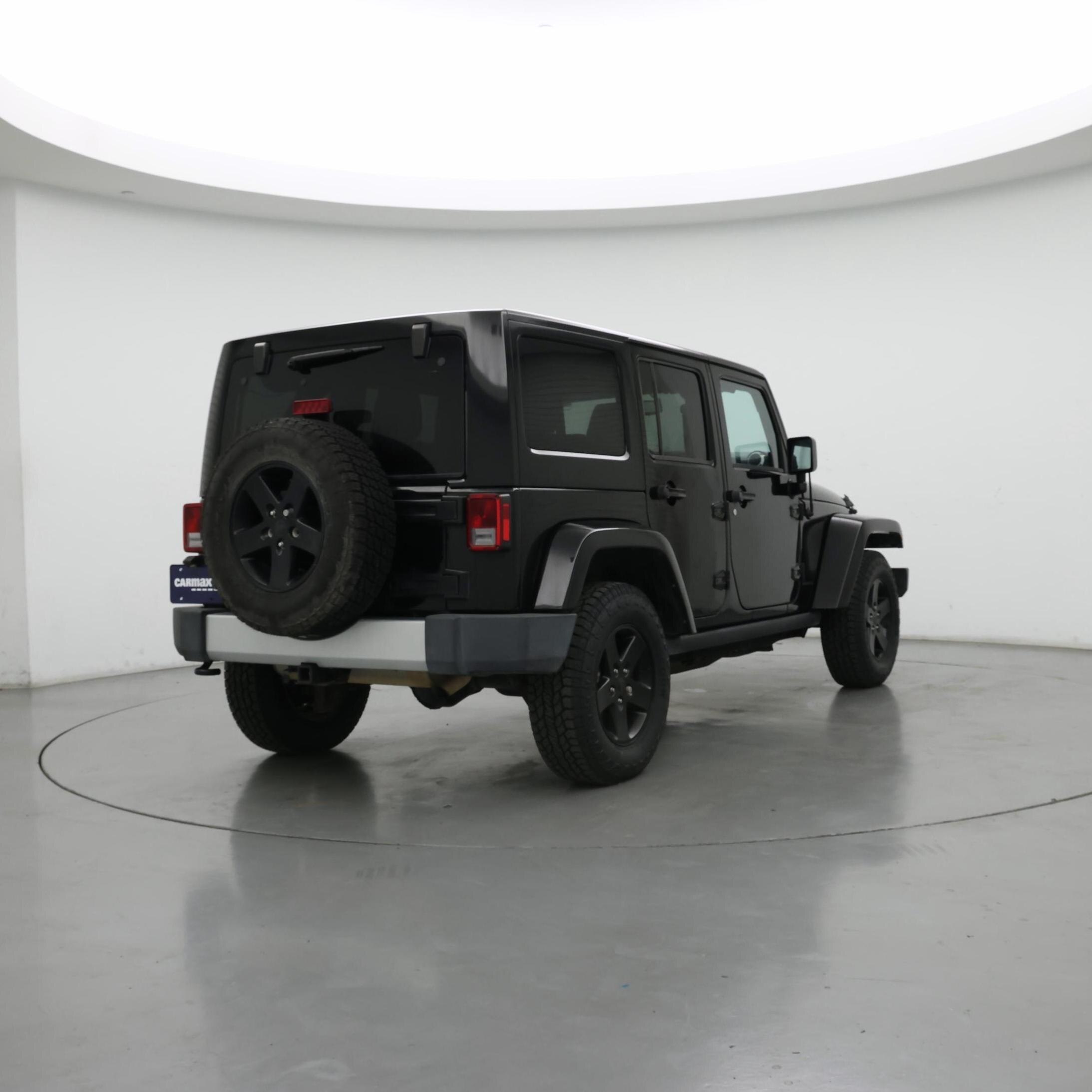 Thumbnail: 2015 Jeep Wrangler - 8