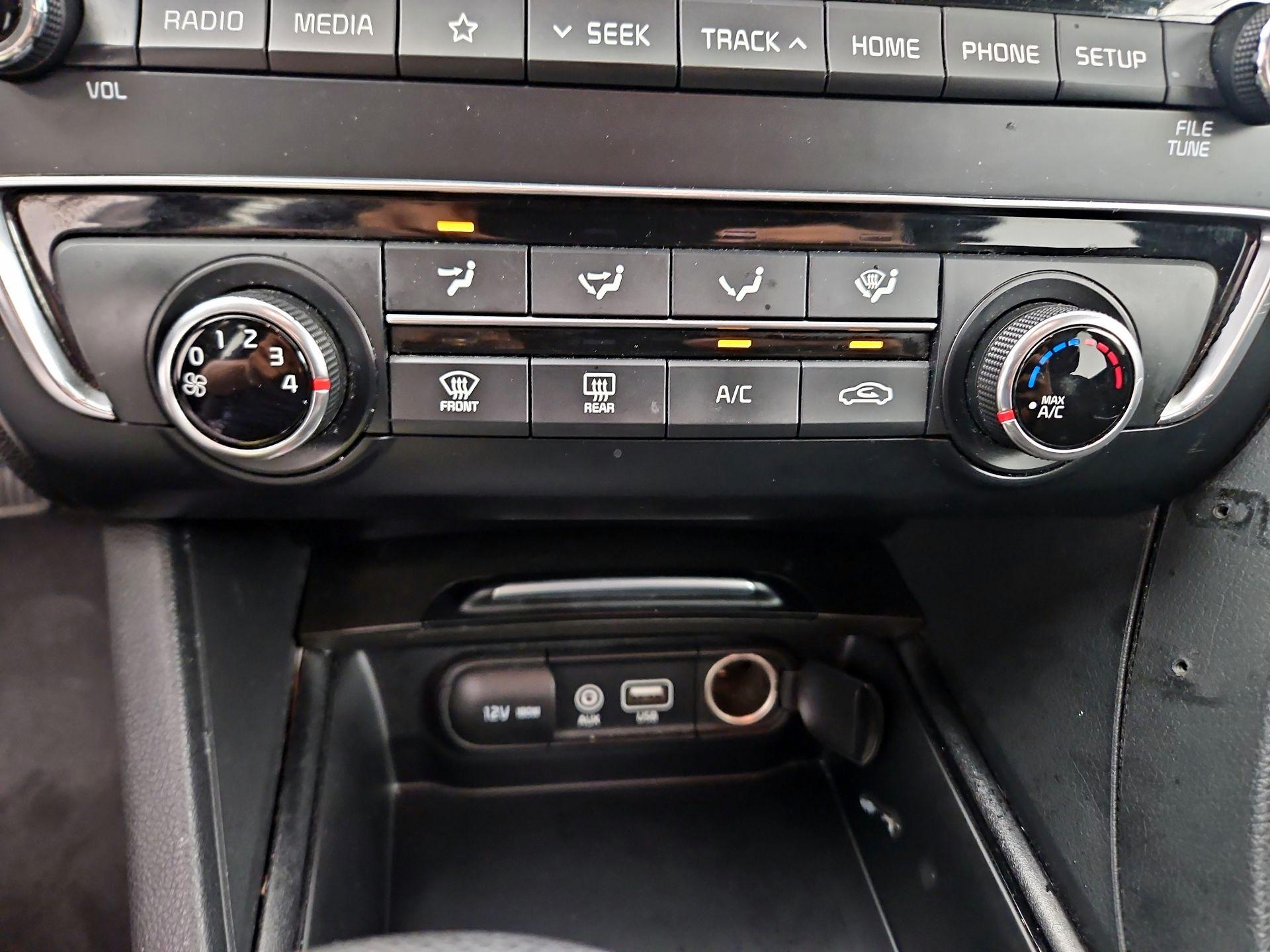 Thumbnail: 2020 Kia Optima - 16