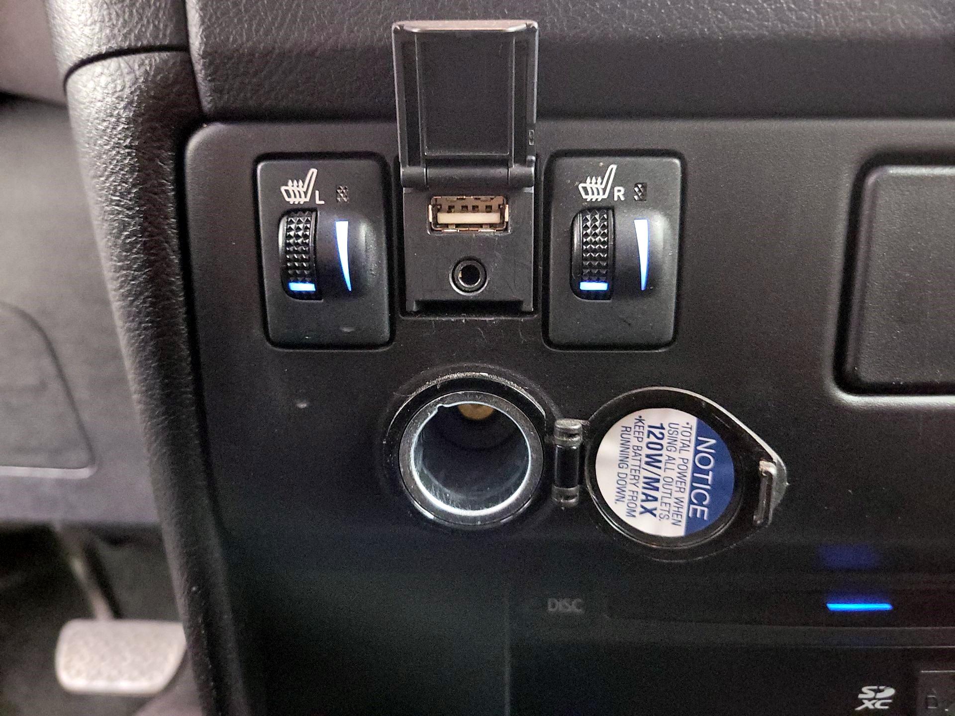 Thumbnail: 2018 Toyota Sienna - 19