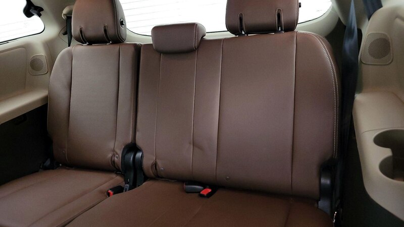 2018 Toyota Sienna Limited 22