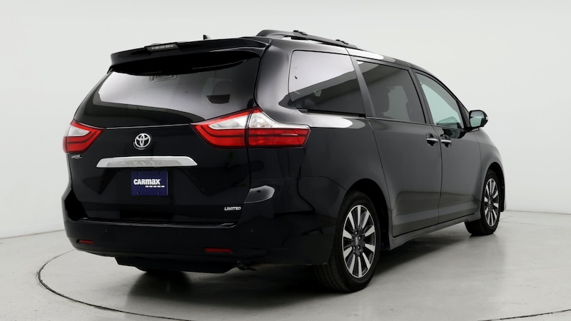 2018 Toyota Sienna Limited 8